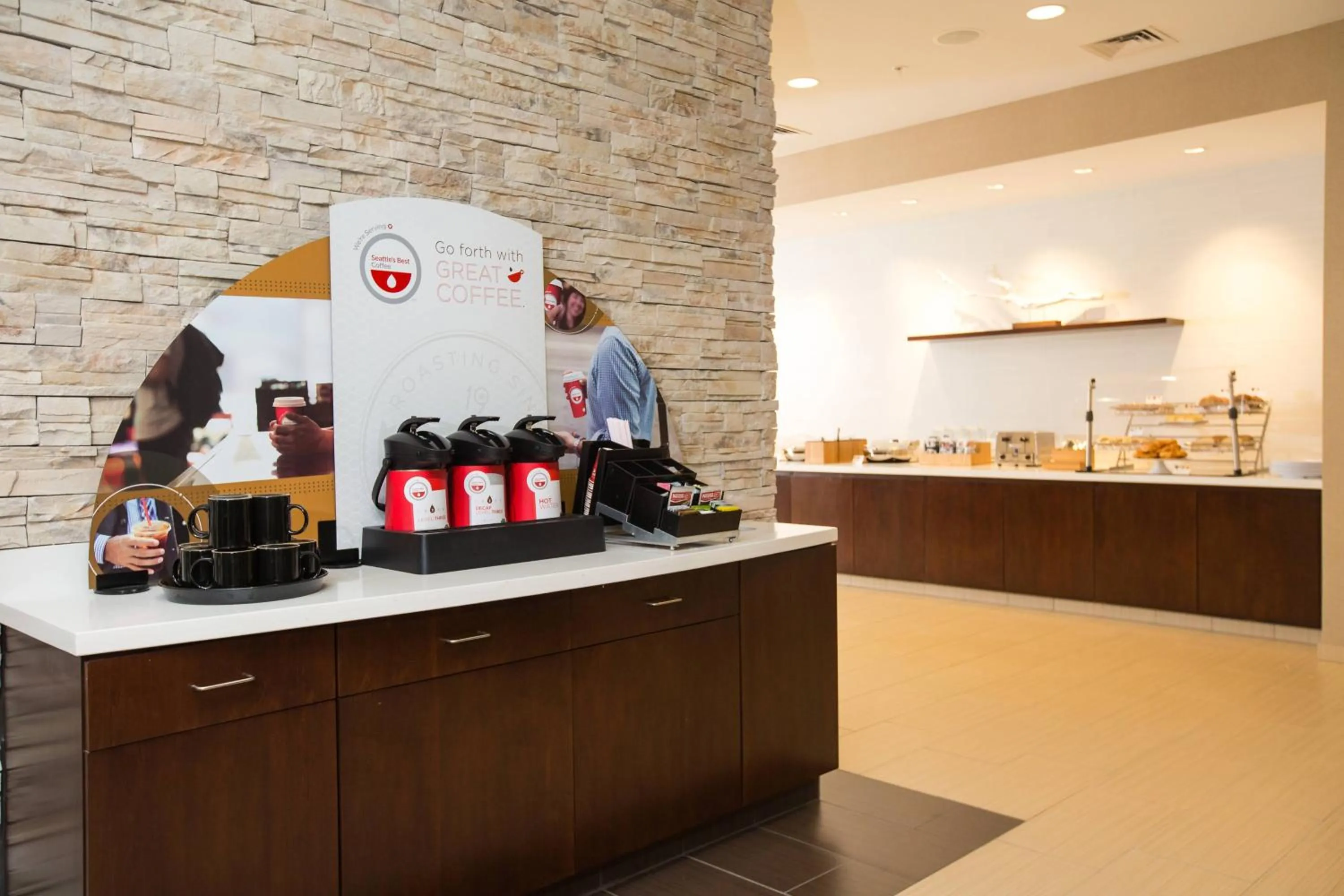 Restaurant/places to eat in SpringHill Suites by Marriott Bloomington