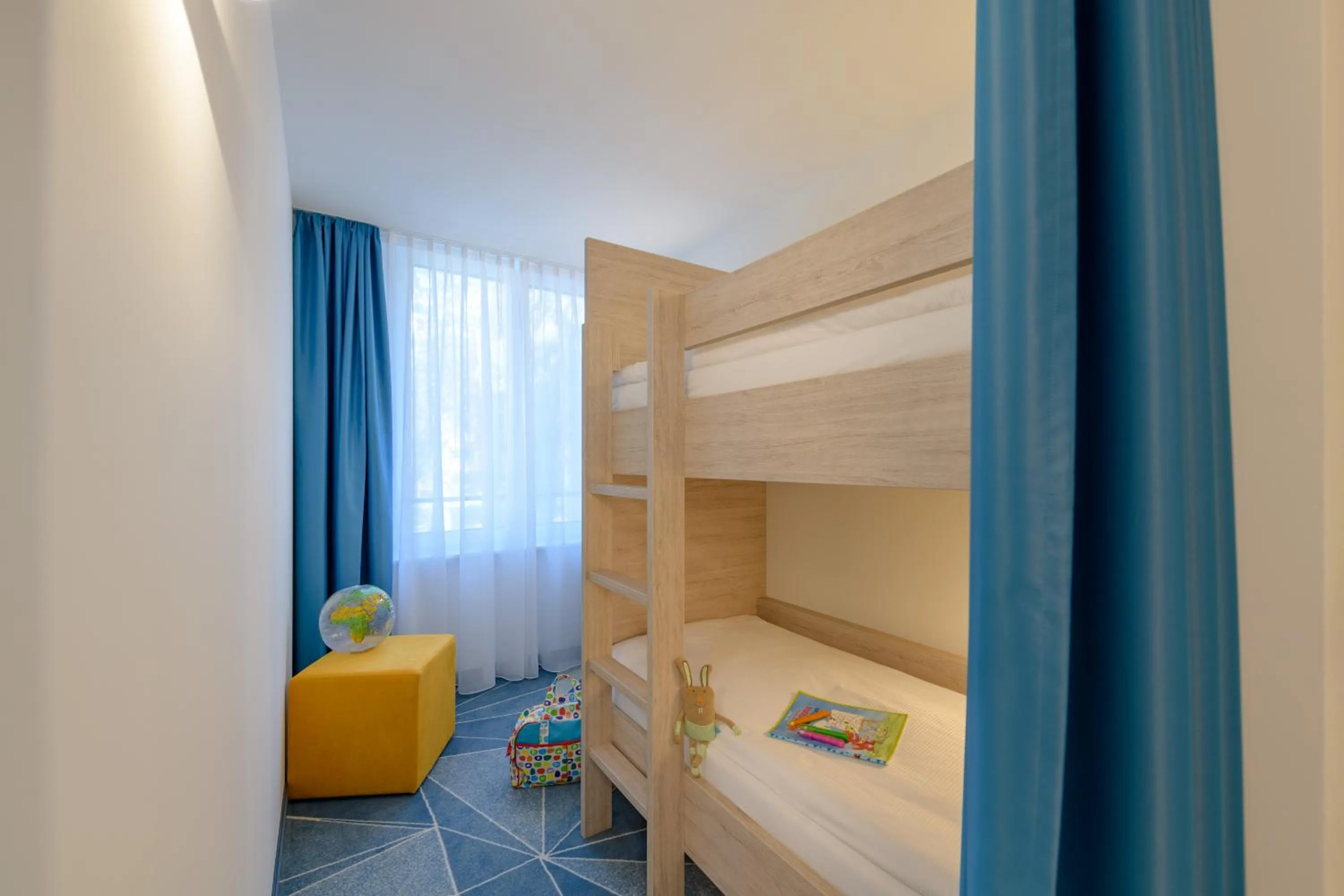 bunk bed, Bed in ibis Styles Bad Reichenhall