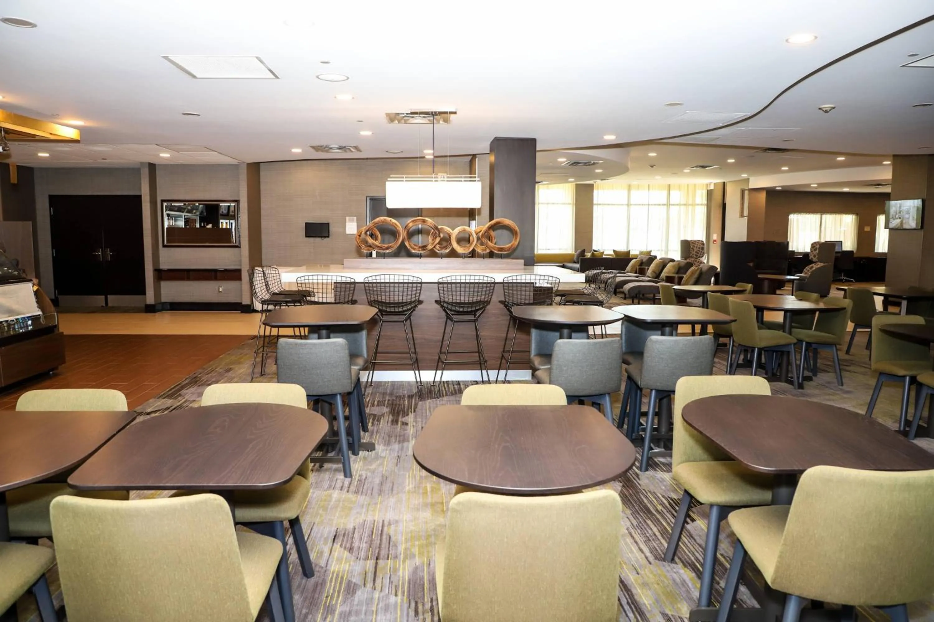 Restaurant/places to eat in Courtyard by Marriott Toronto Brampton