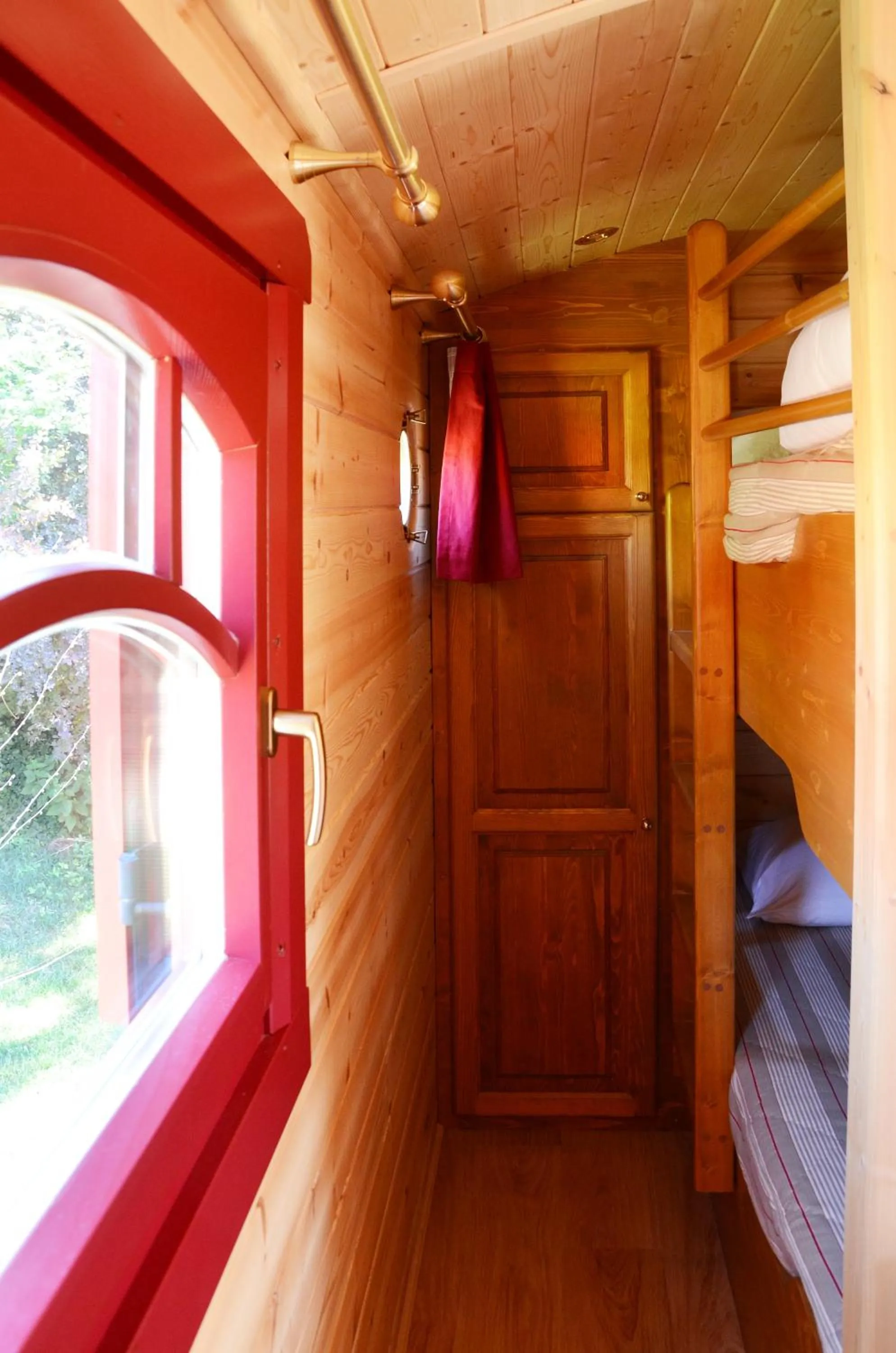 Garden in Logis Hôtel-Restaurant Le Relais