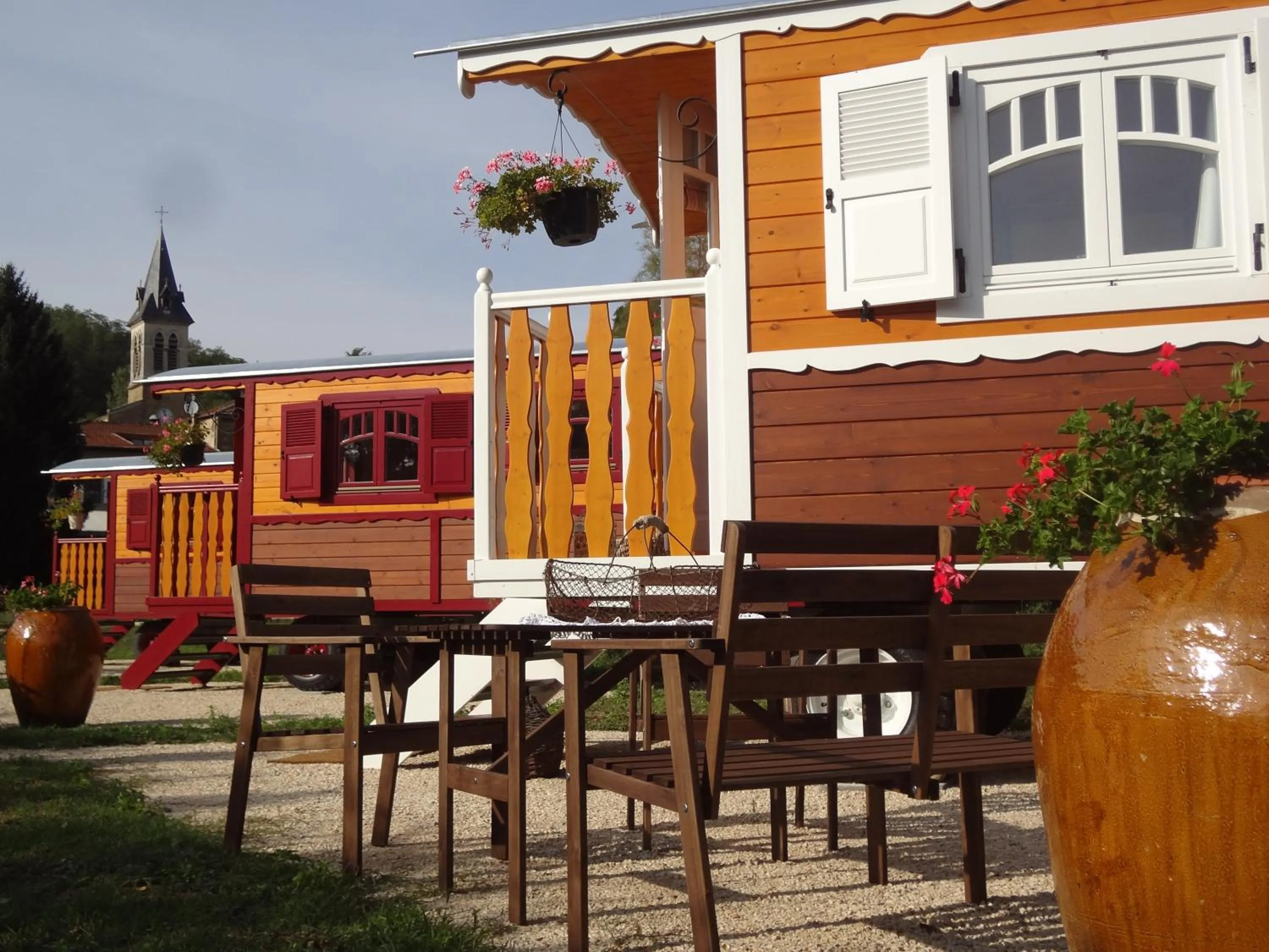 Patio in Logis Hôtel-Restaurant Le Relais