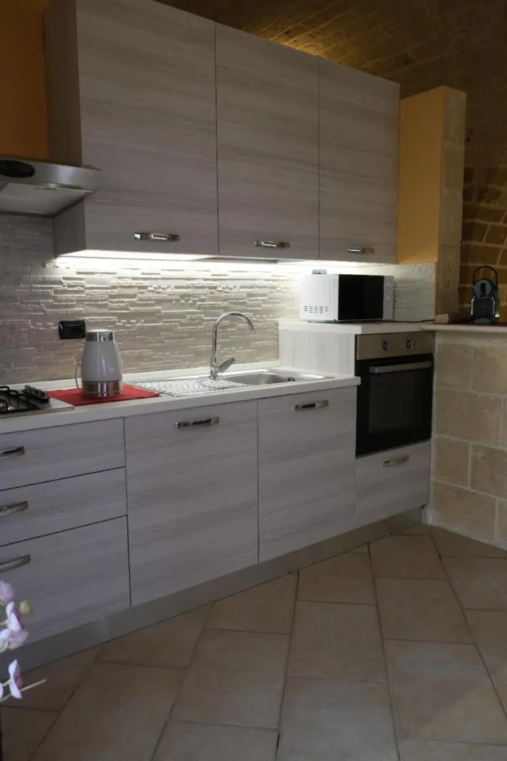 Kitchen or kitchenette in DIMORA SPACCAMONTI