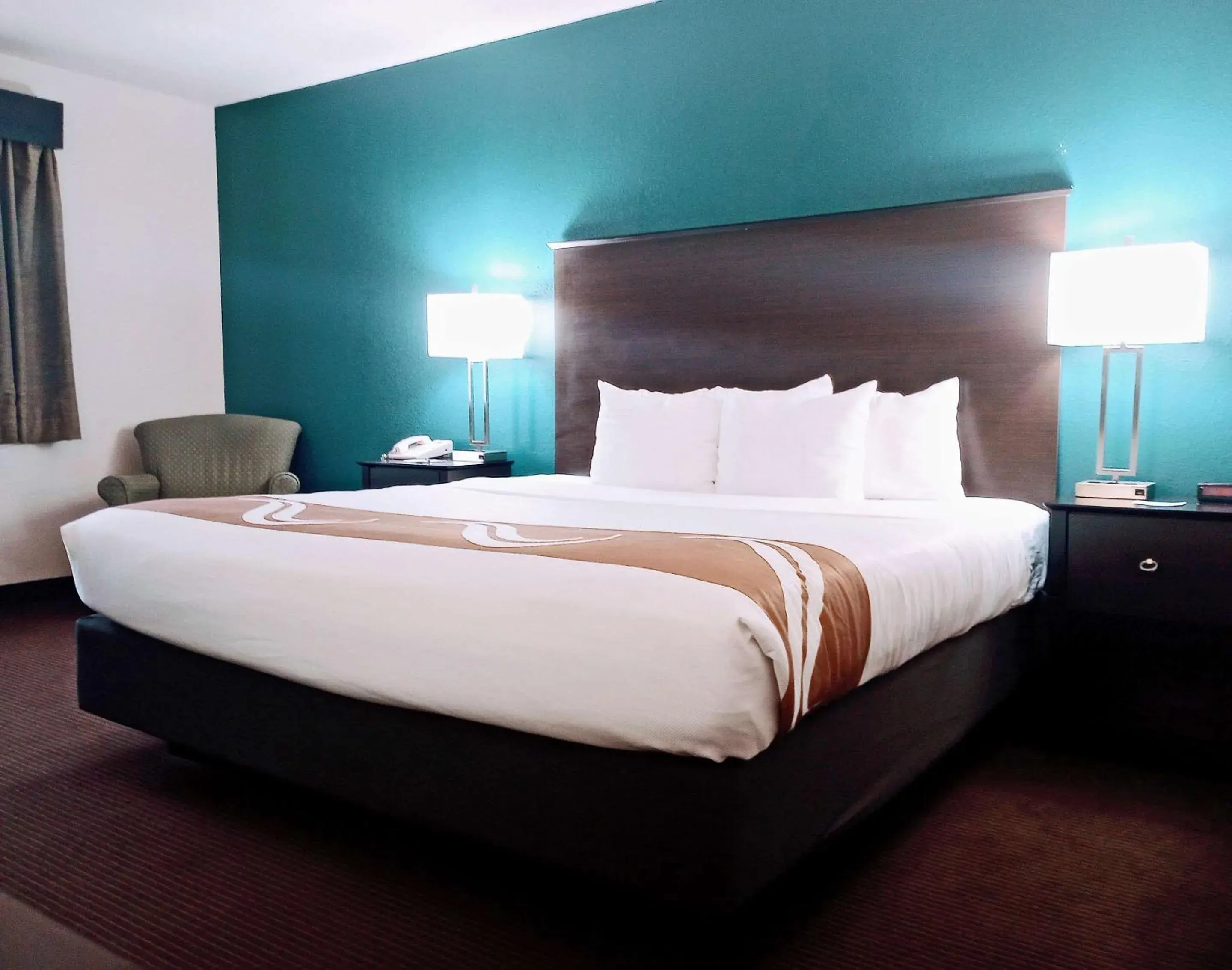 Bedroom, Bed in Quality Inn Atchison Bedroom, Bed in Quality Inn Atchison