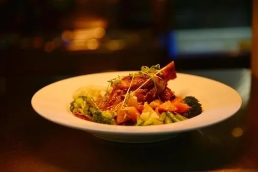 Restaurant/places to eat in Albert Motel