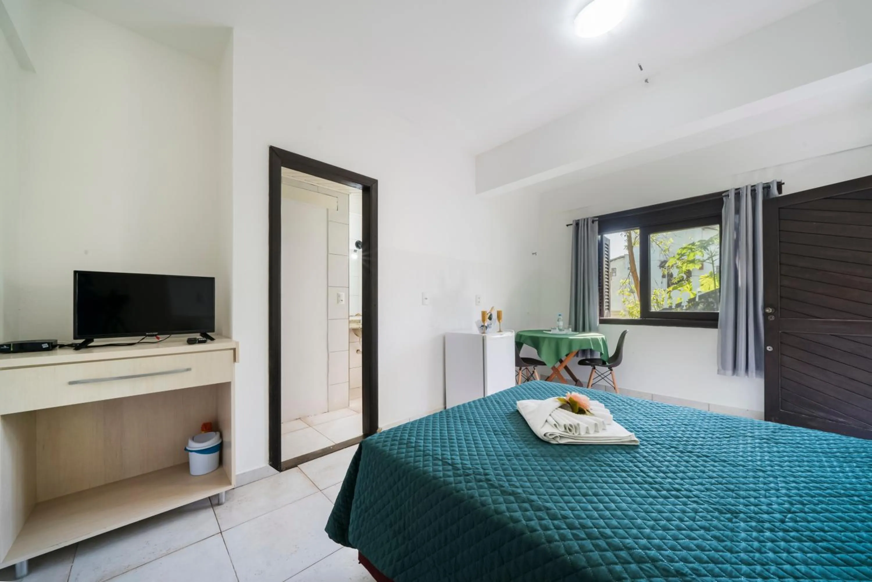 Photo of the whole room, Bed in Pousada Albacora