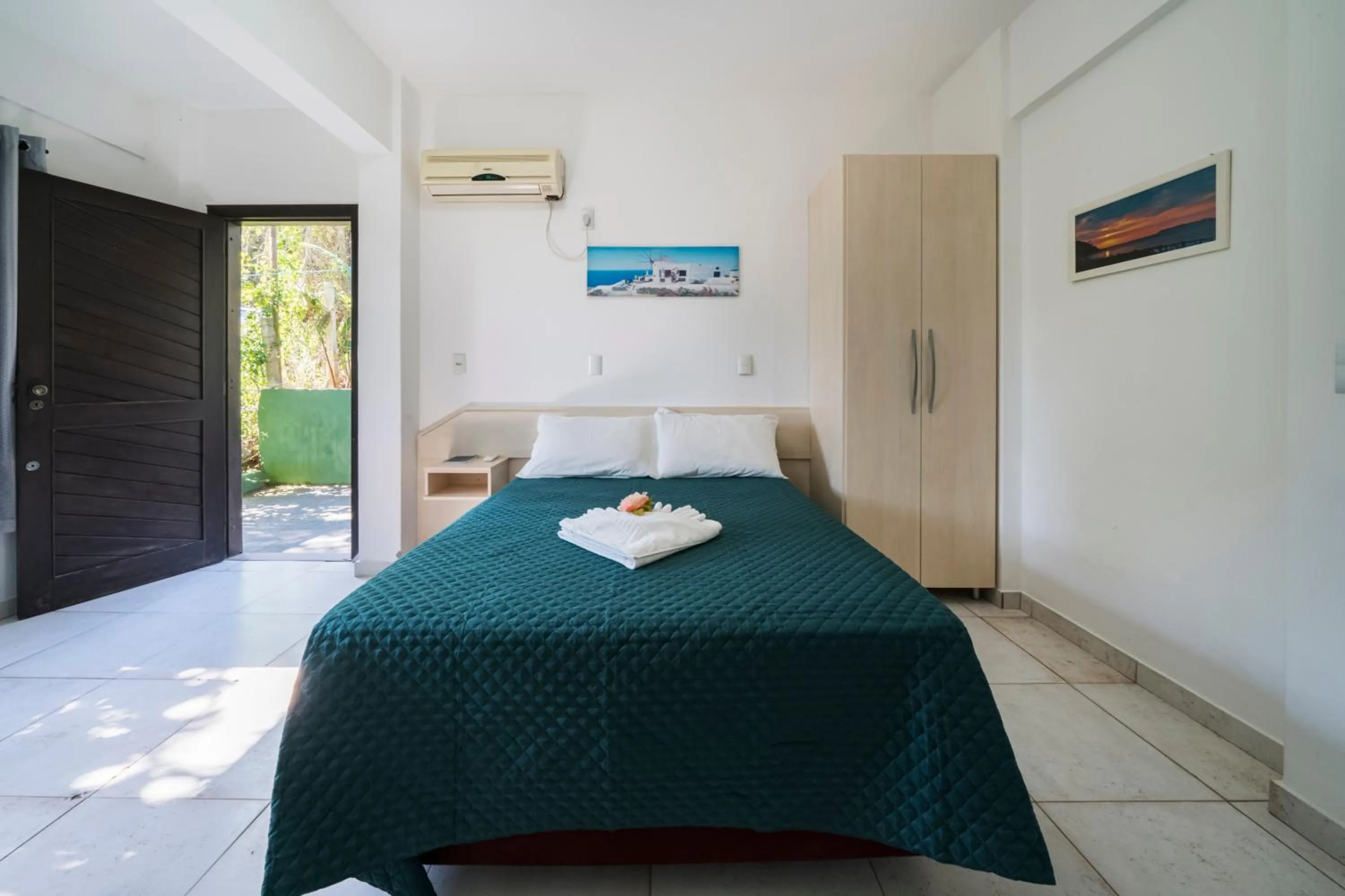 Bed in Pousada Albacora