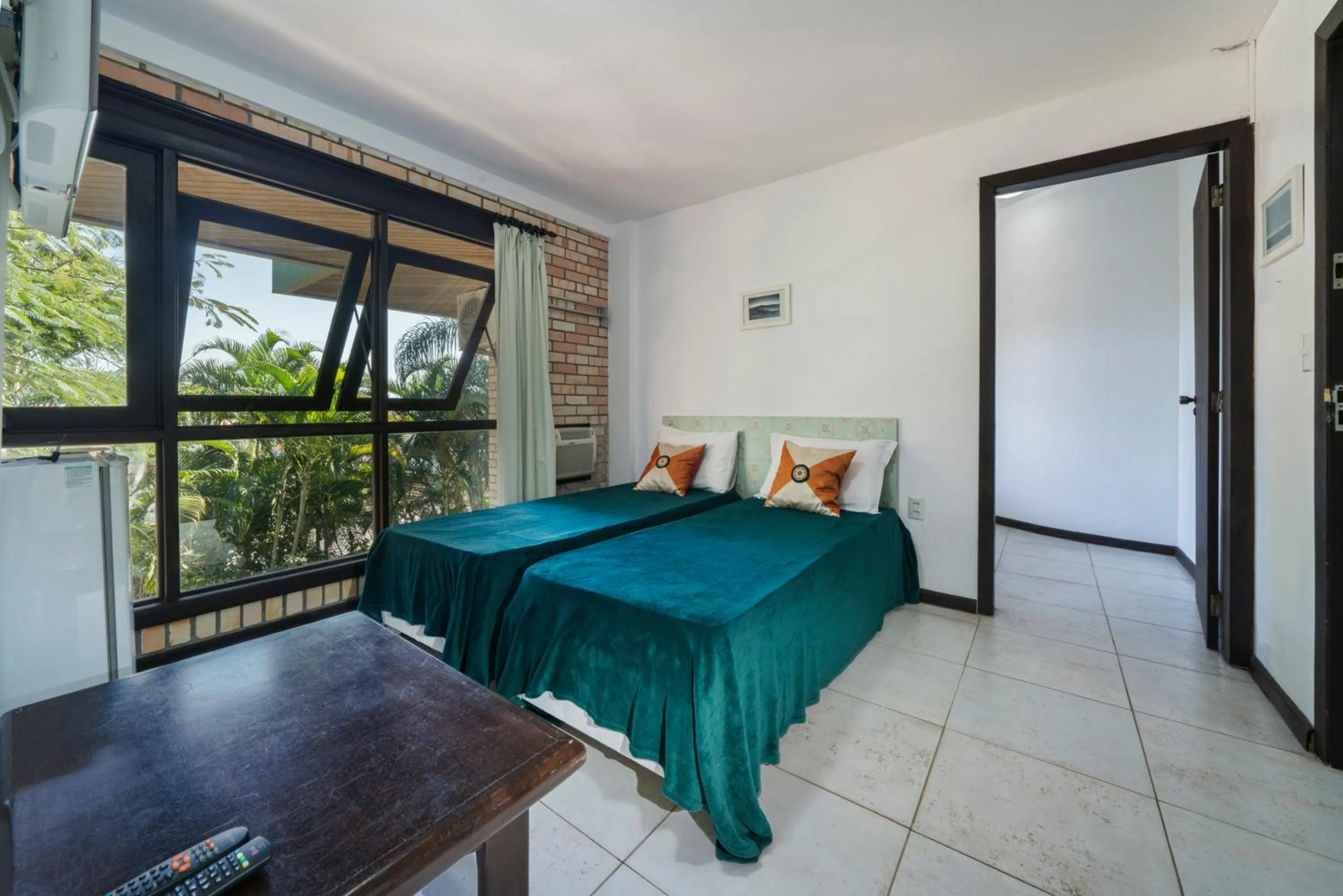 Photo of the whole room, Bed in Pousada Albacora