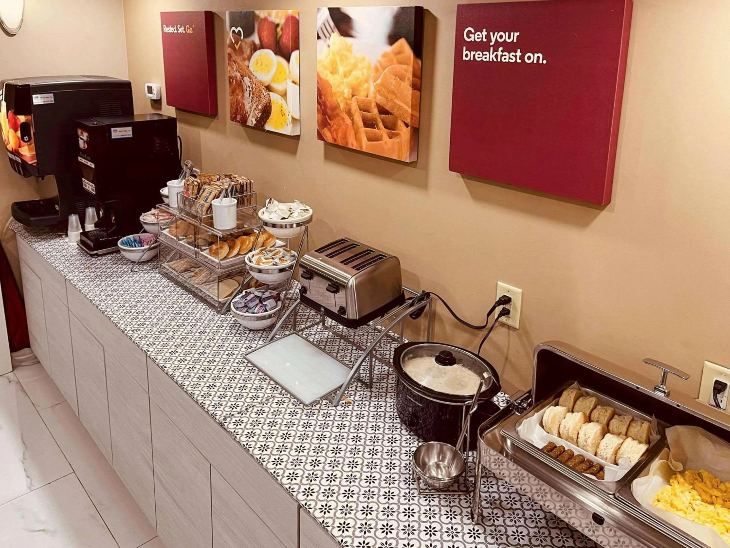 Breakfast in Comfort Suites Kings Bay Naval Base Area