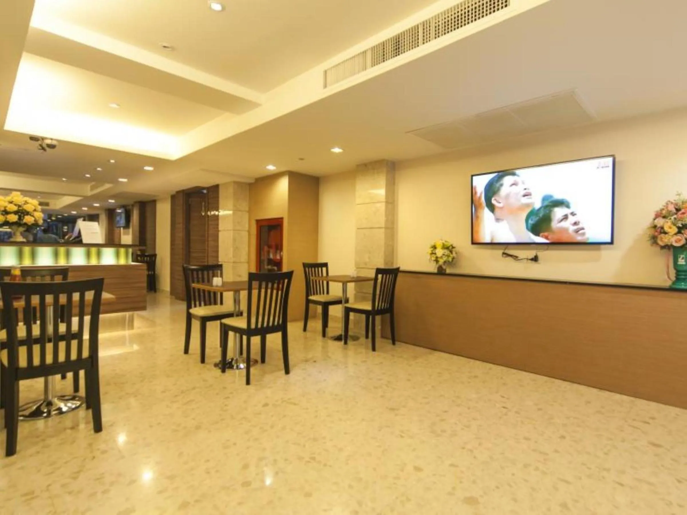 Restaurant/places to eat in Gateway Hotel Pratunam