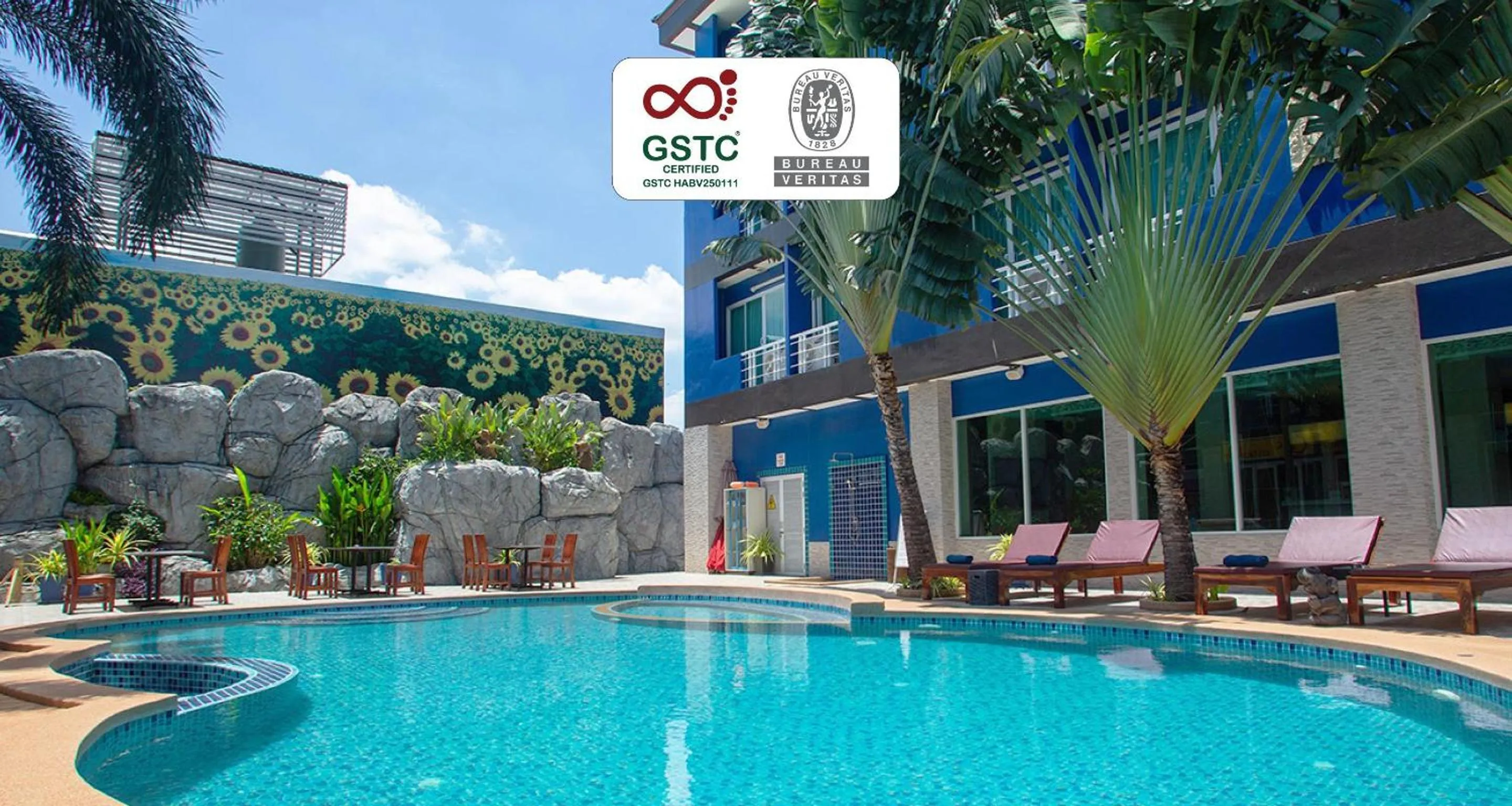 Pool view in Best Western Royal Buriram