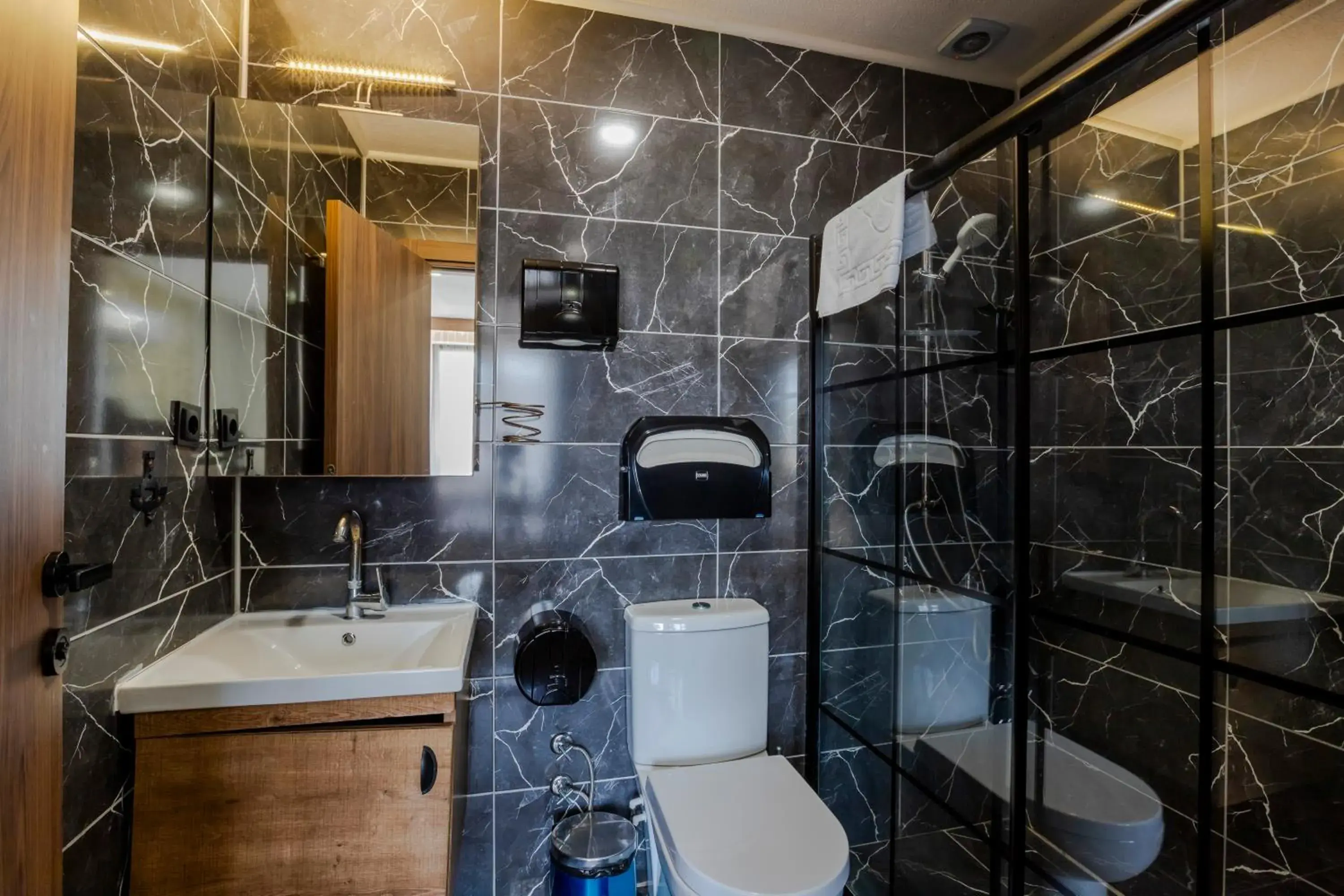 Twin Room in Acar Airport Hotel Twin Room in Acar Airport Hotel