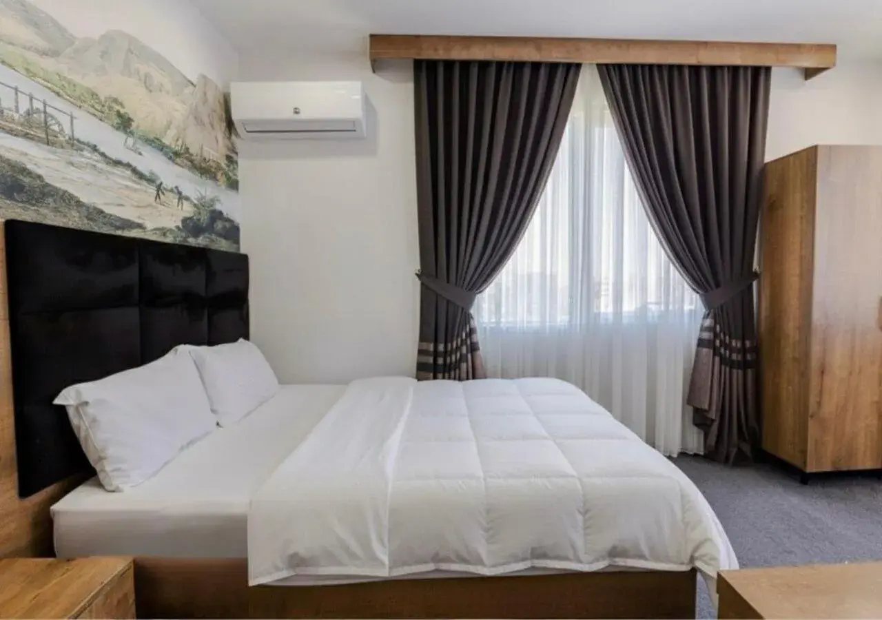 Large Double Room in Acar Airport Hotel Large Double Room in Acar Airport Hotel