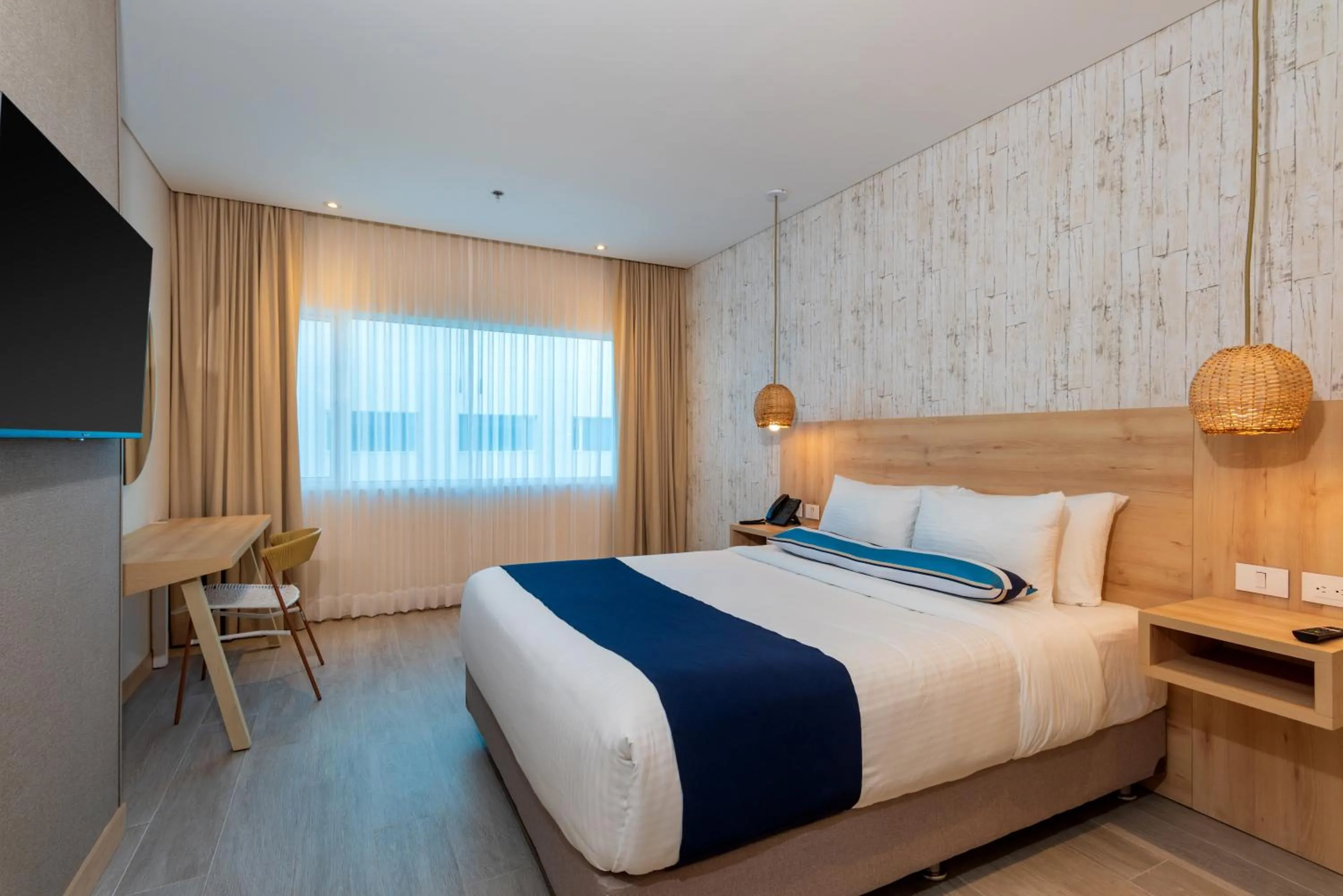 Bedroom, Bed in Aquamare Hotel