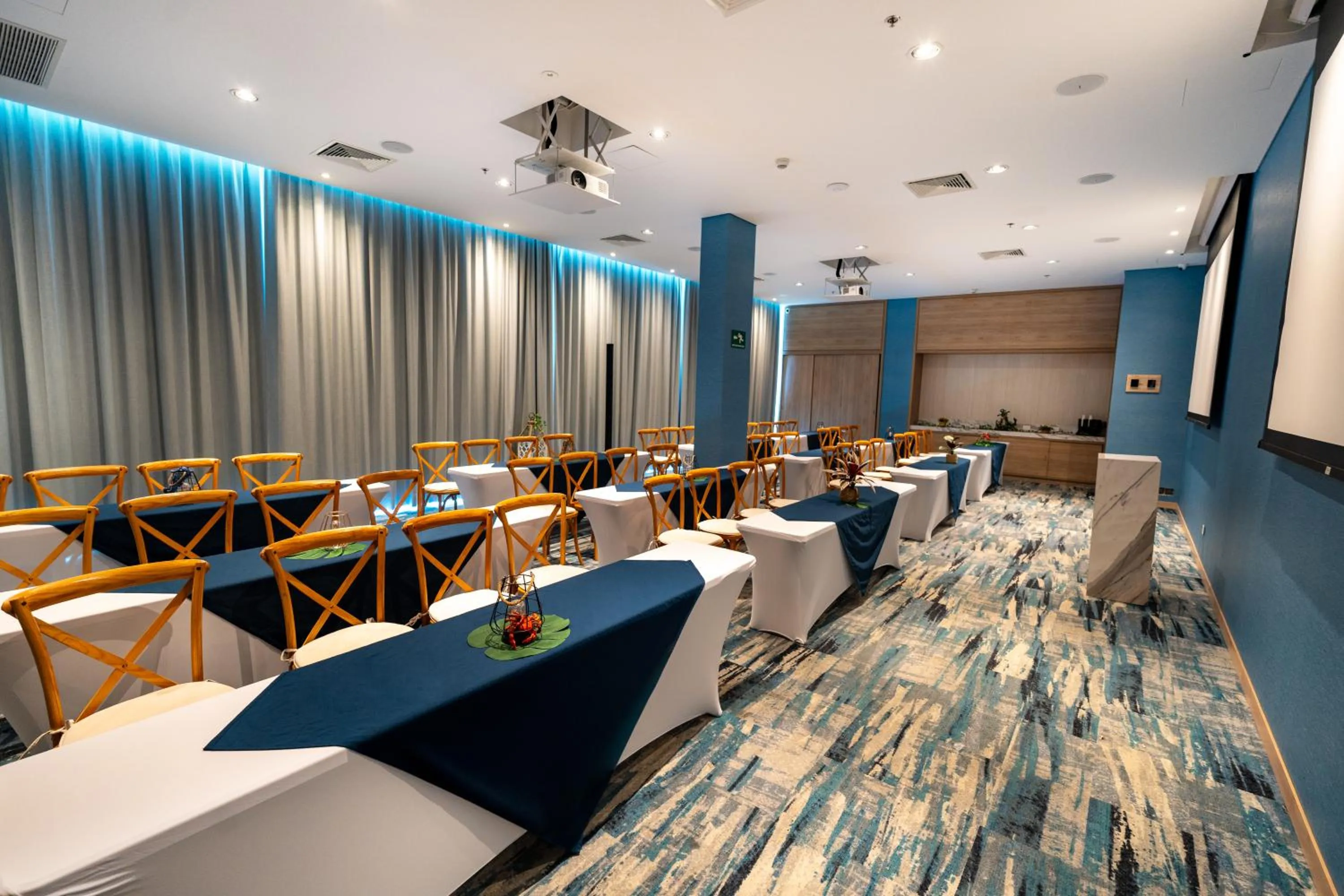 Meeting/conference room in Aquamare Hotel