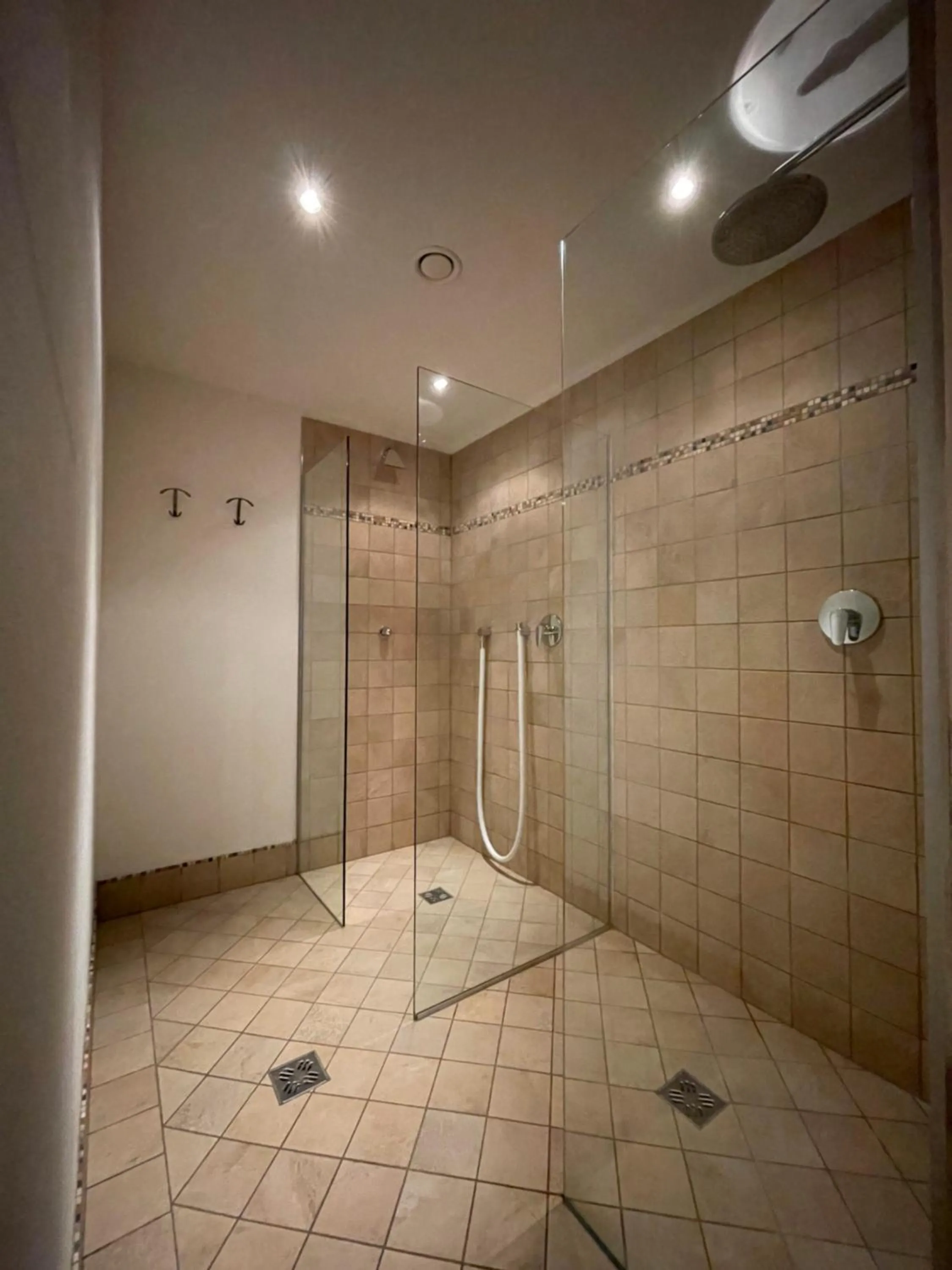 Shower in B&B Ciastel