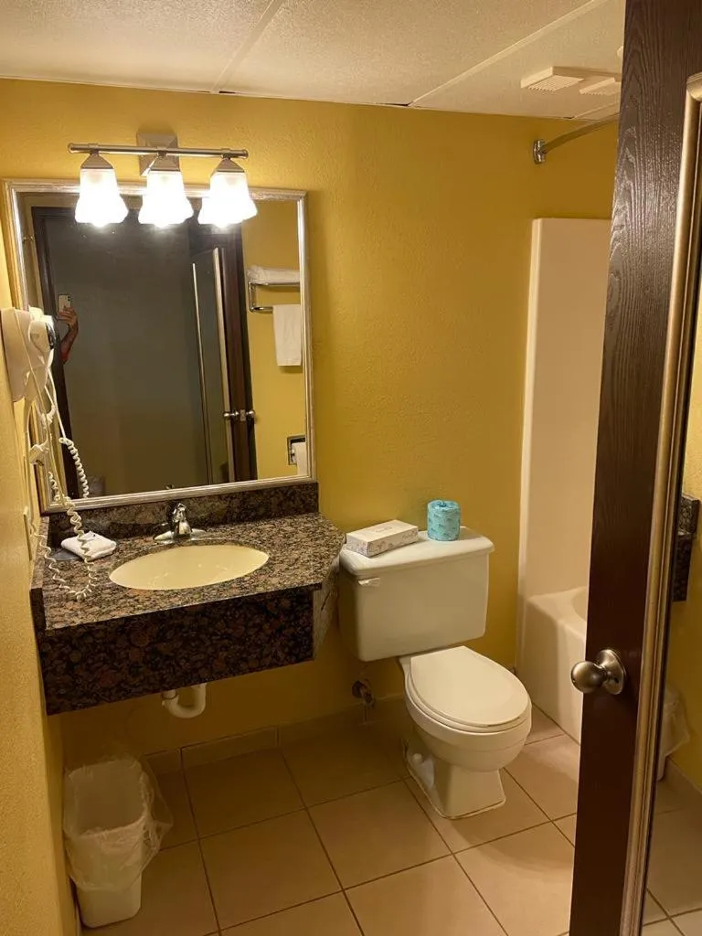 Bathroom in OK Hotel