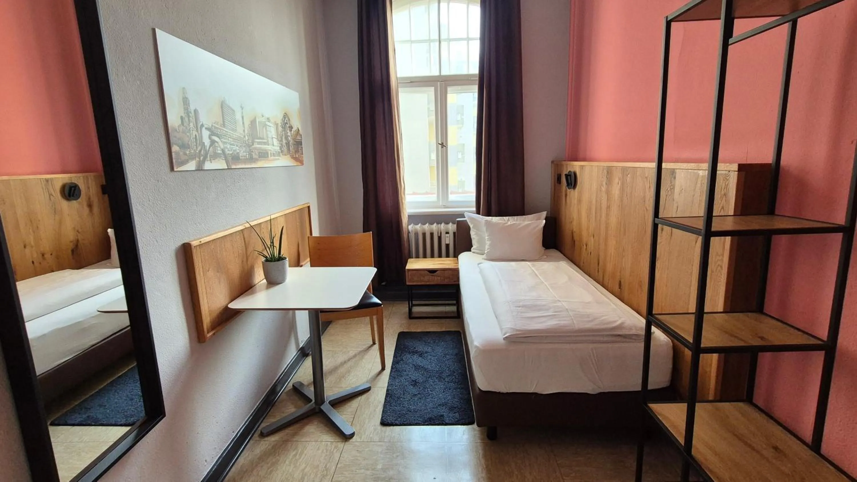 Photo of the whole room, Bed in Three Little Pigs Hostel - Your Berlin Castle
