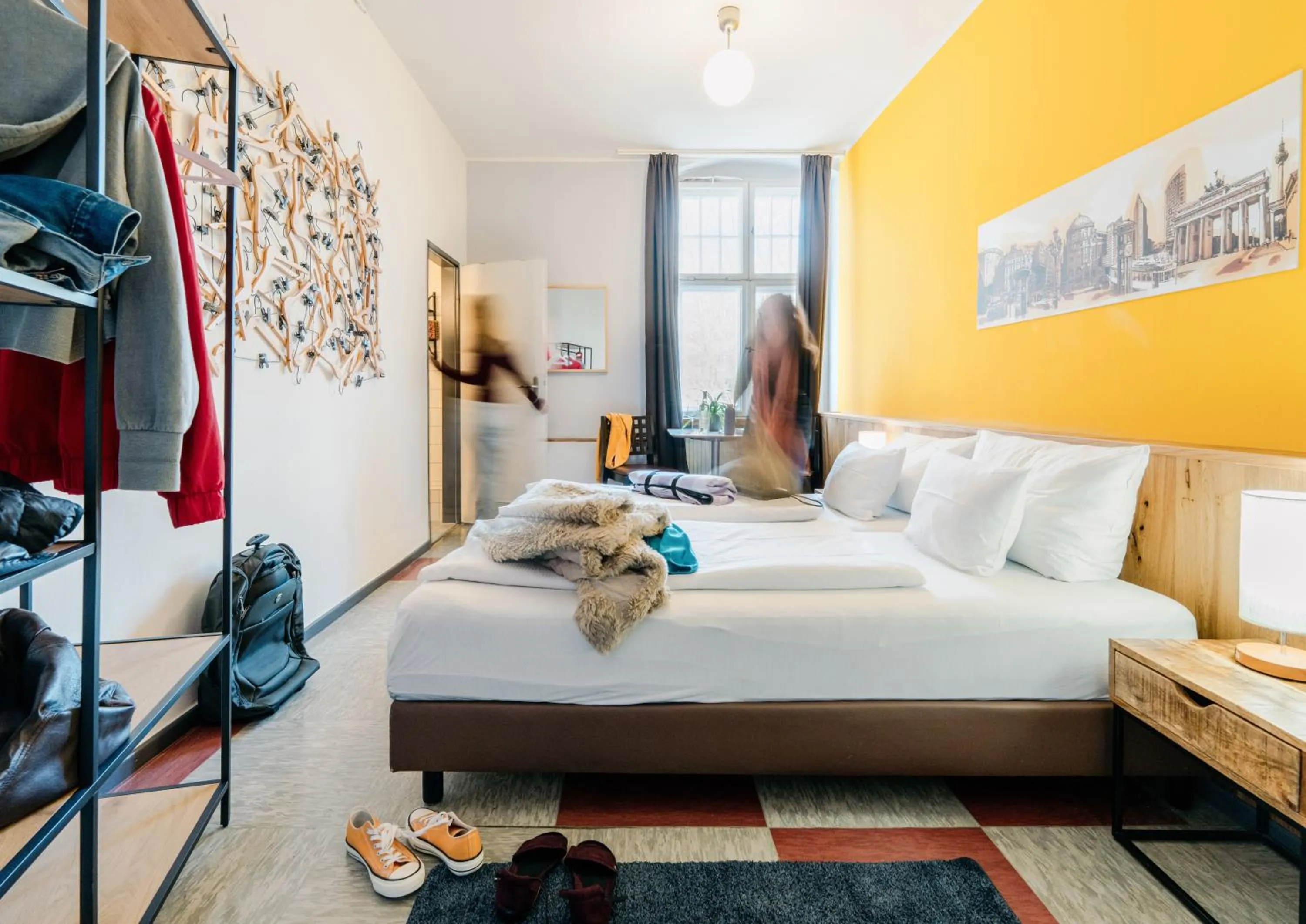 Property building, Bed in Three Little Pigs Hostel - Your Berlin Castle