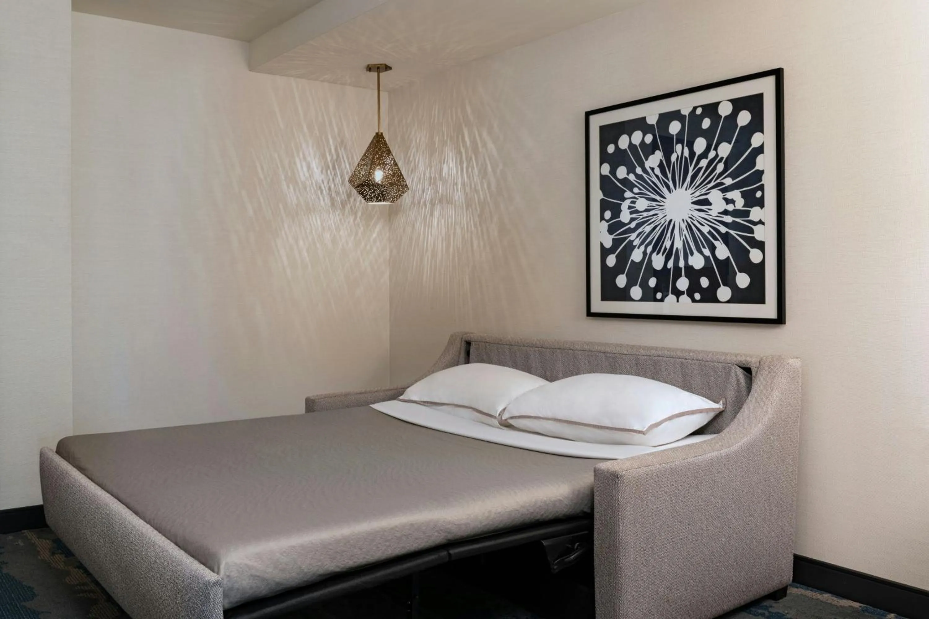 Photo of the whole room, Bed in The Westin Dallas Southlake