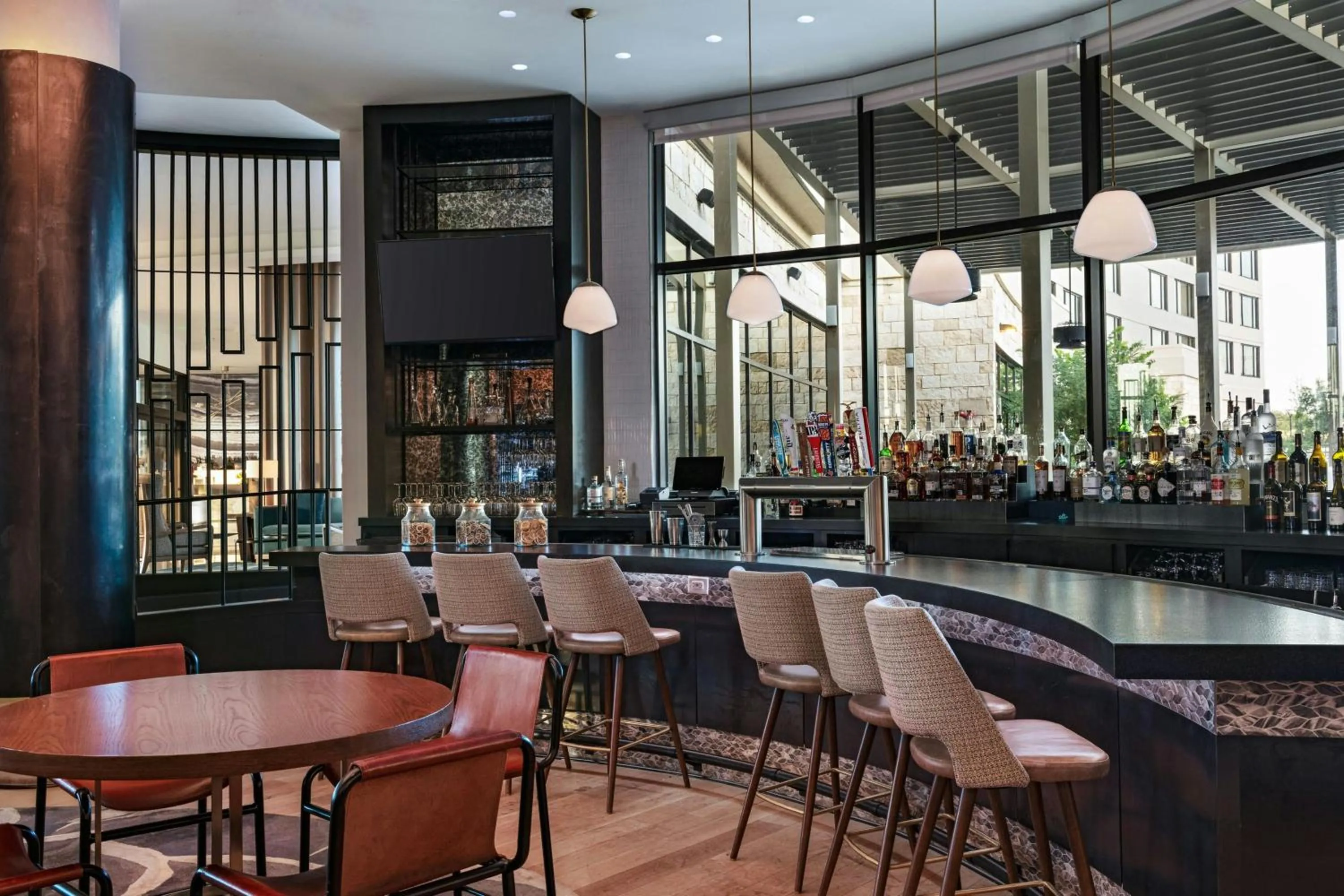 Lounge or bar in The Westin Dallas Southlake