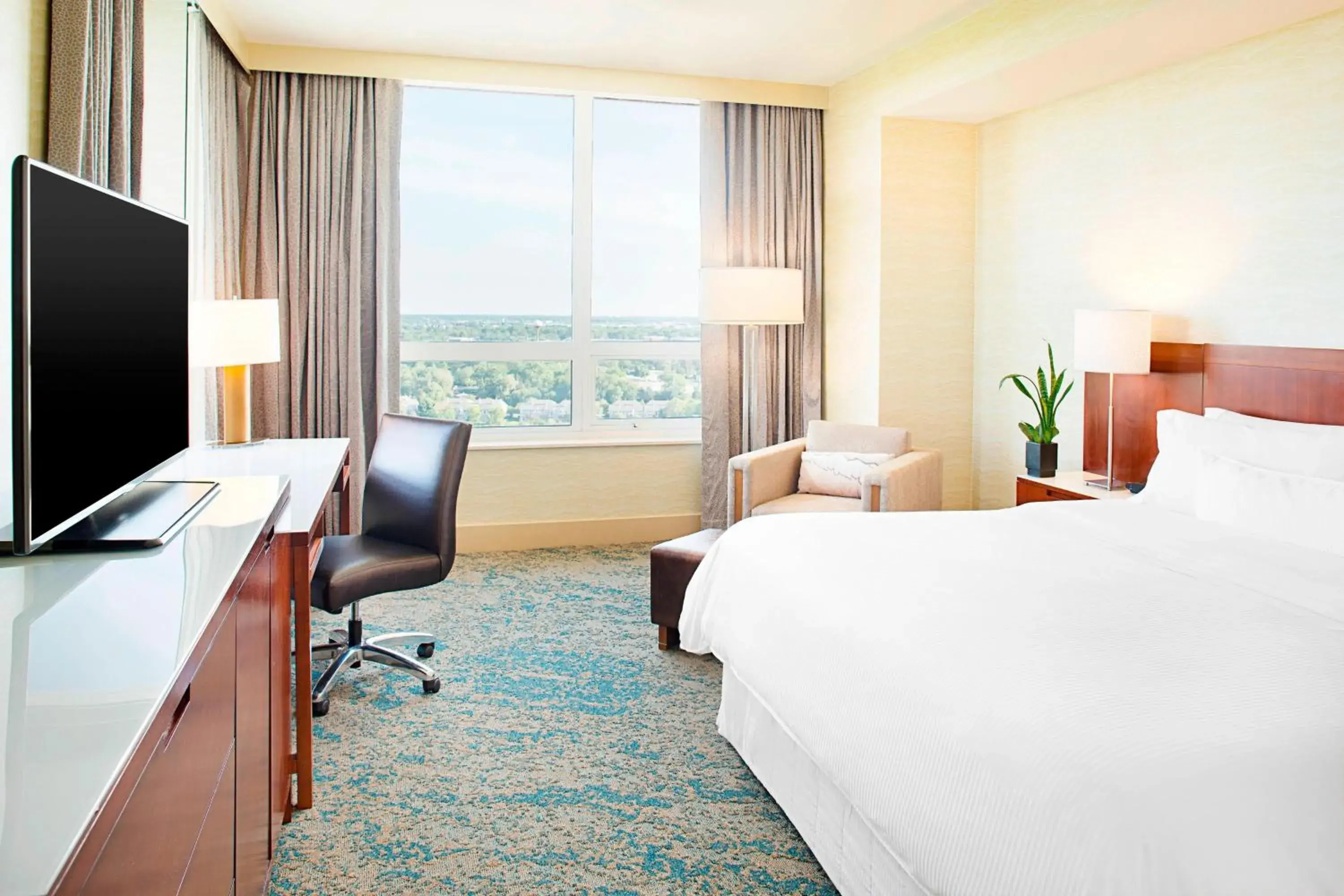 Club King Room in The Westin Chicago North Shore Club King Room in The Westin Chicago North Shore