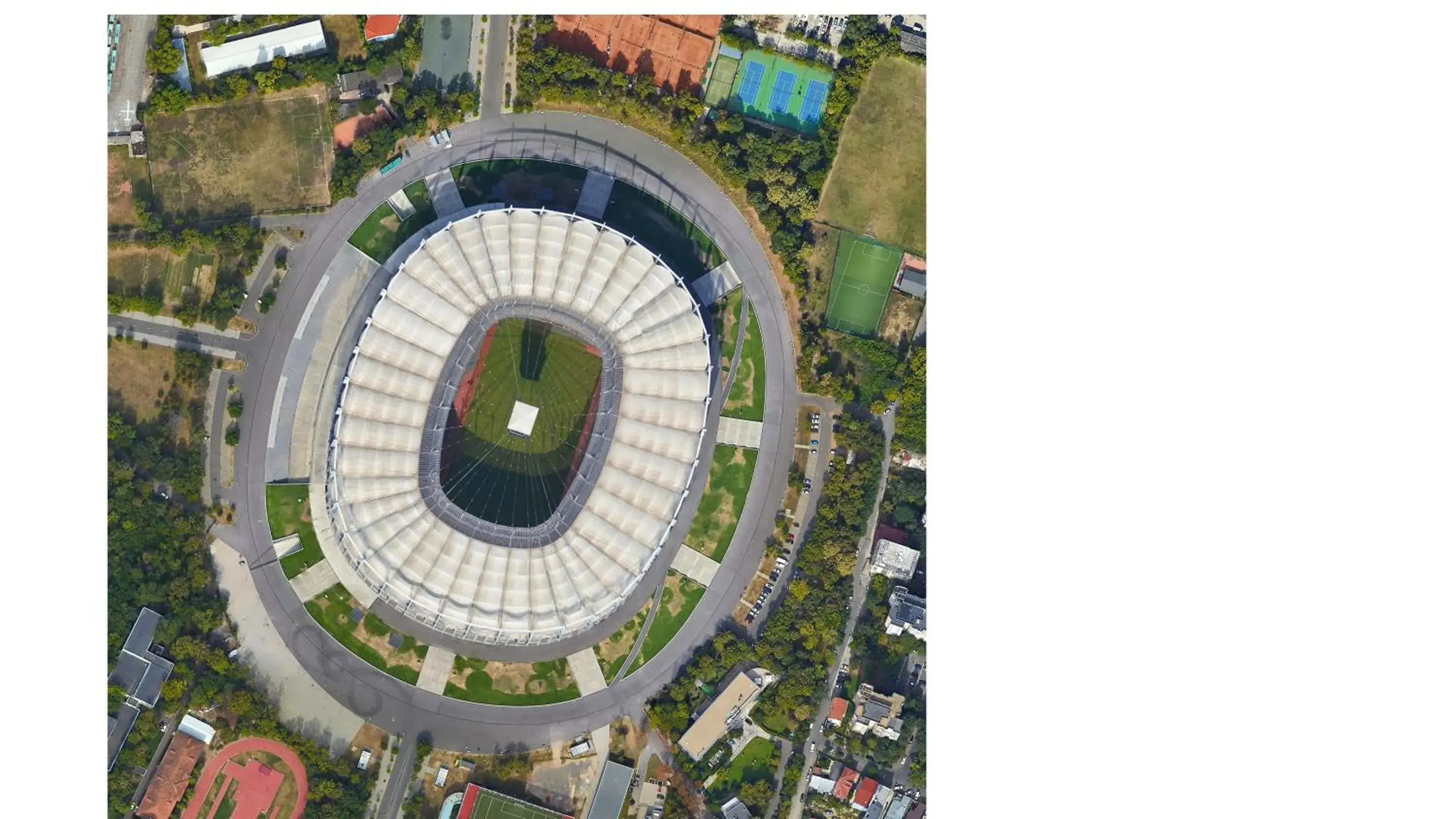 Bird's eye view in Tomis Garden Bucuresti Bird's eye view in Tomis Garden Bucuresti