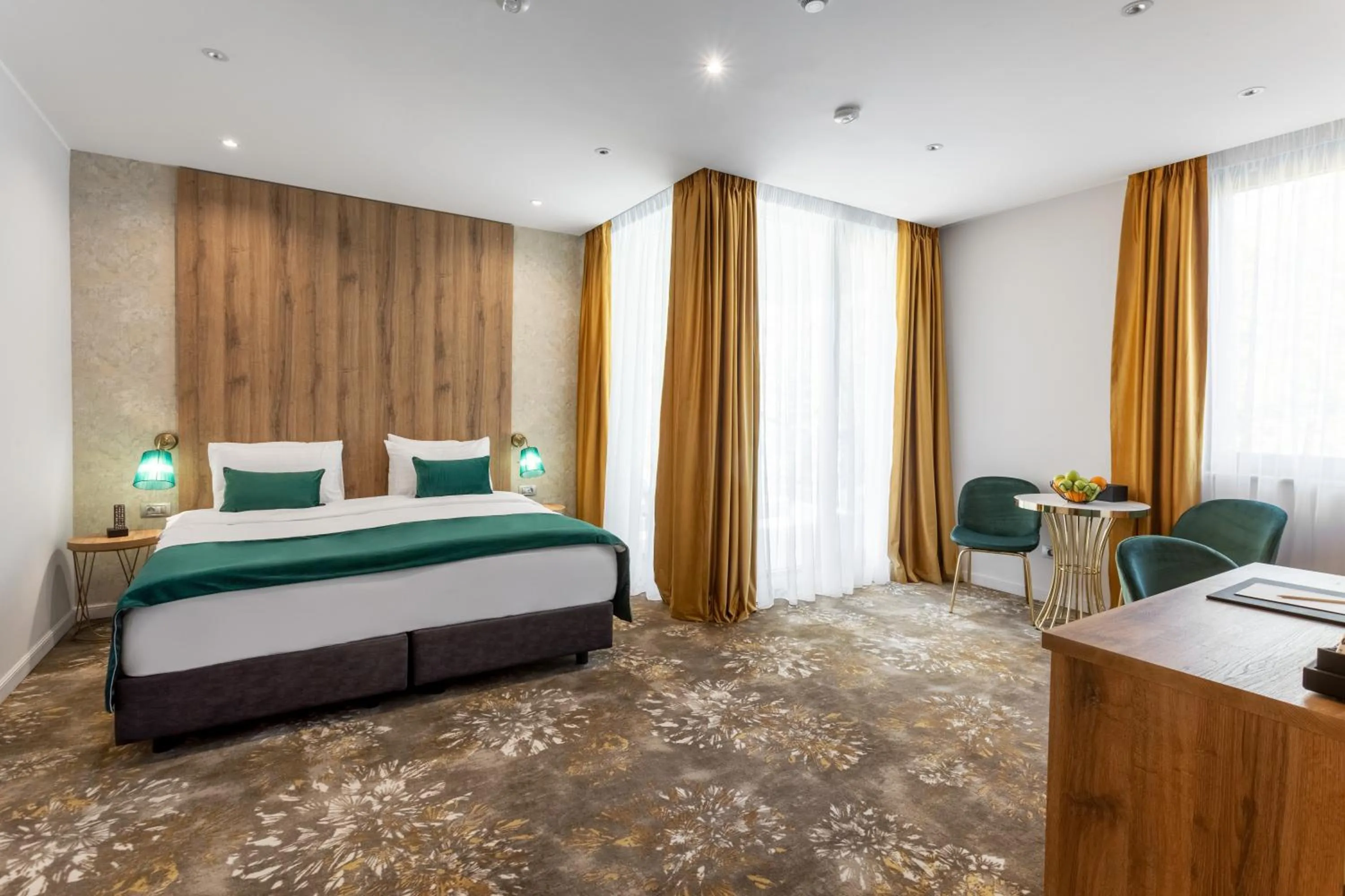 Bed in Tomis Garden Bucuresti