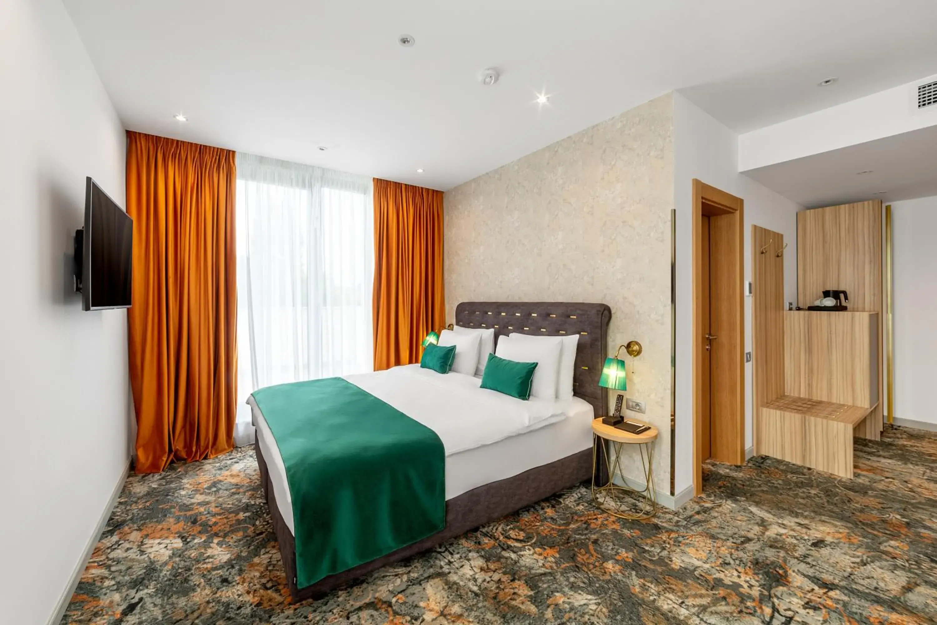 Bedroom, Bed in Tomis Garden Bucuresti Bedroom, Bed in Tomis Garden Bucuresti