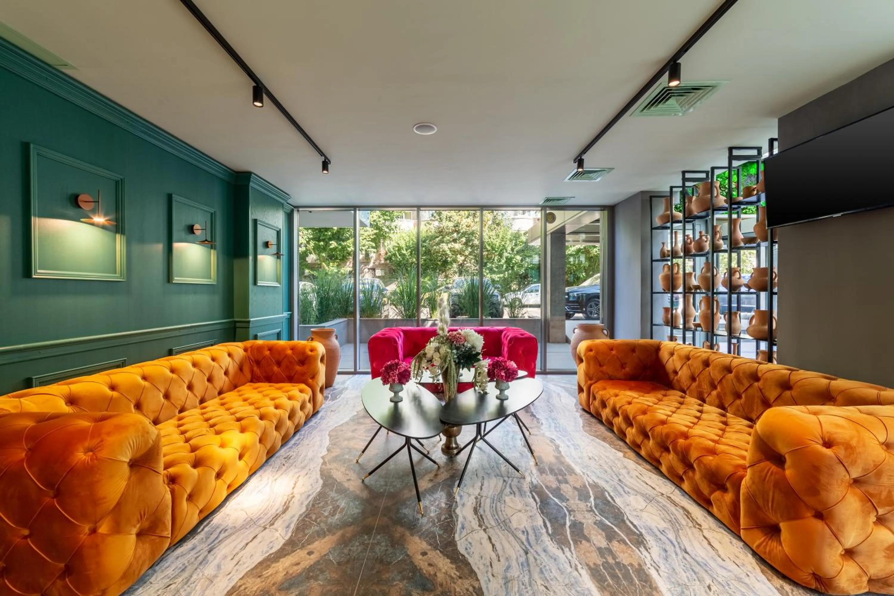 Lobby or reception in Tomis Garden Bucuresti