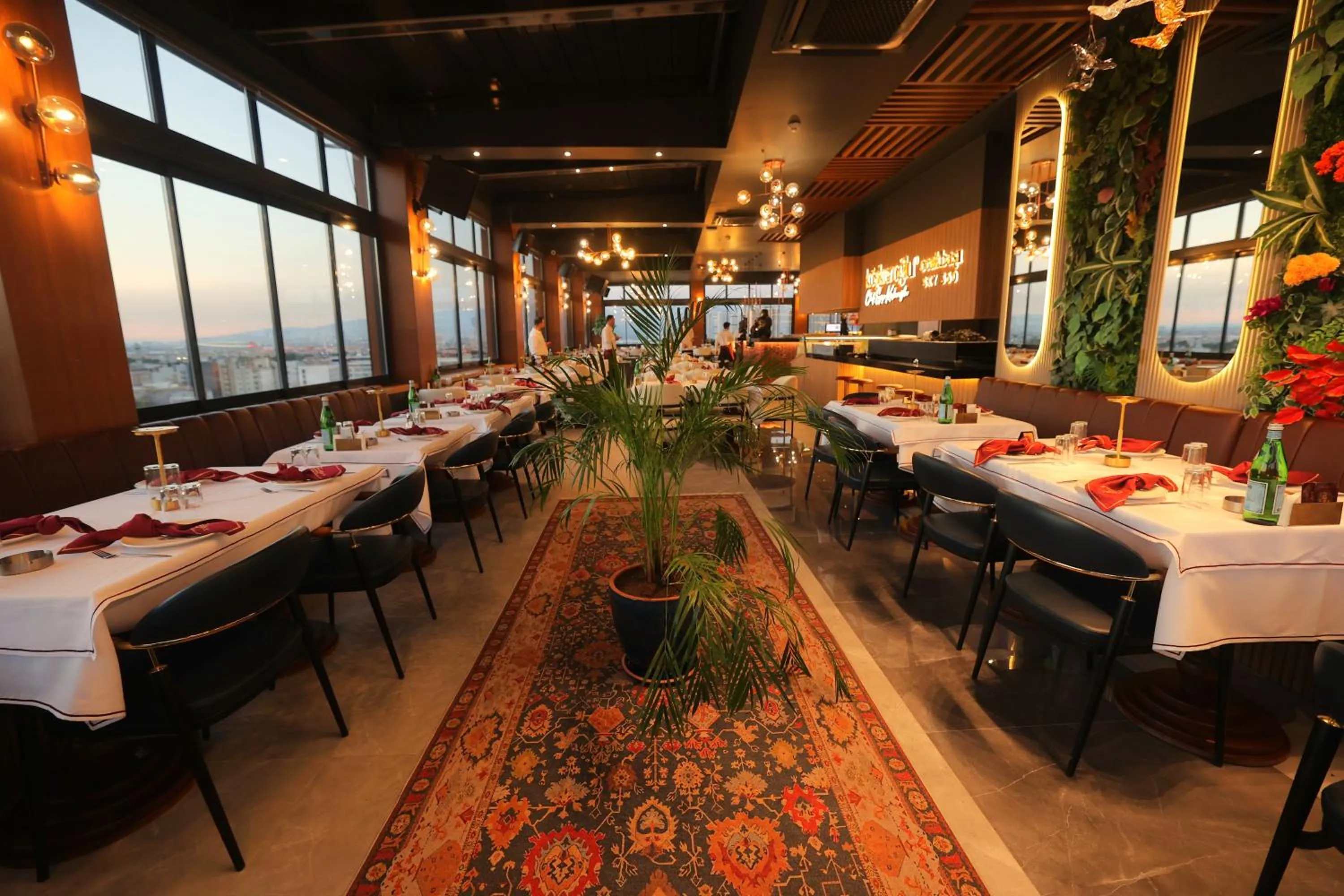 Restaurant/places to eat in Best Western Izmir Hotel