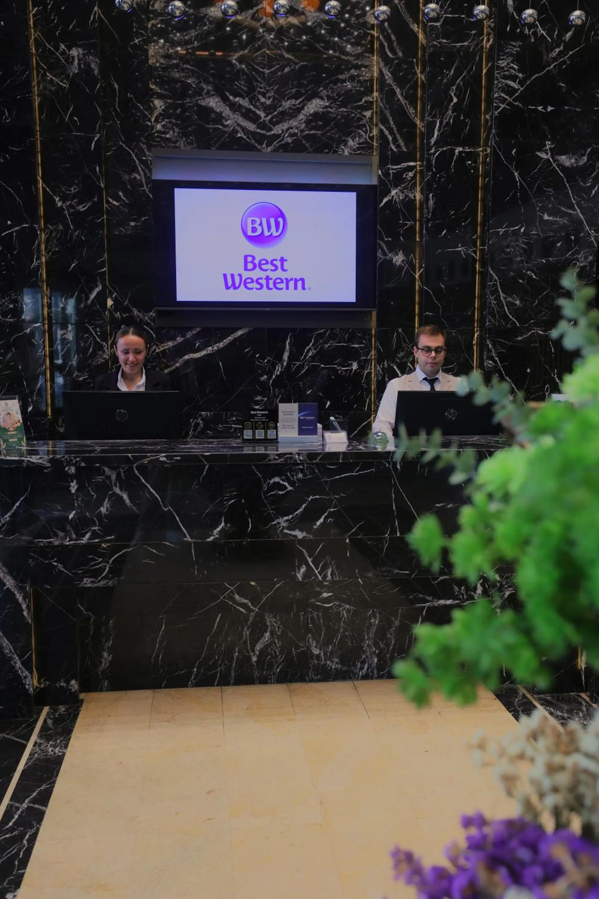 Lobby or reception in Best Western Izmir Hotel