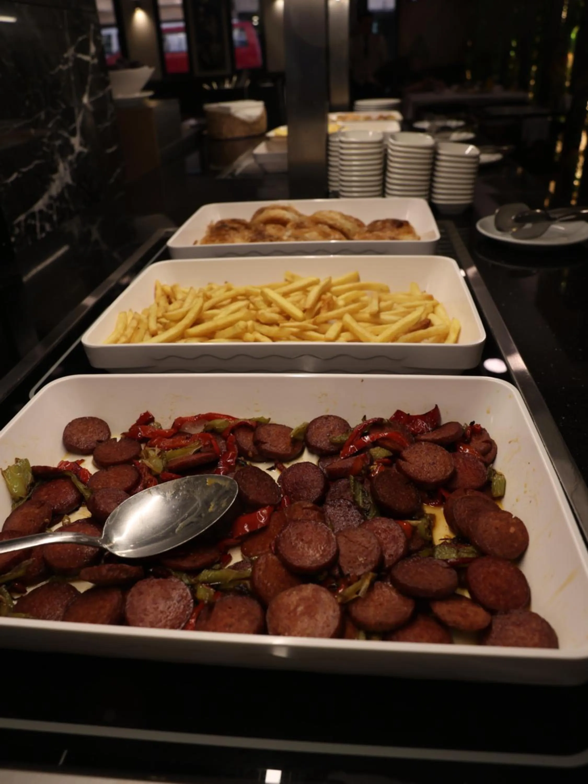 Food and drinks in Best Western Izmir Hotel