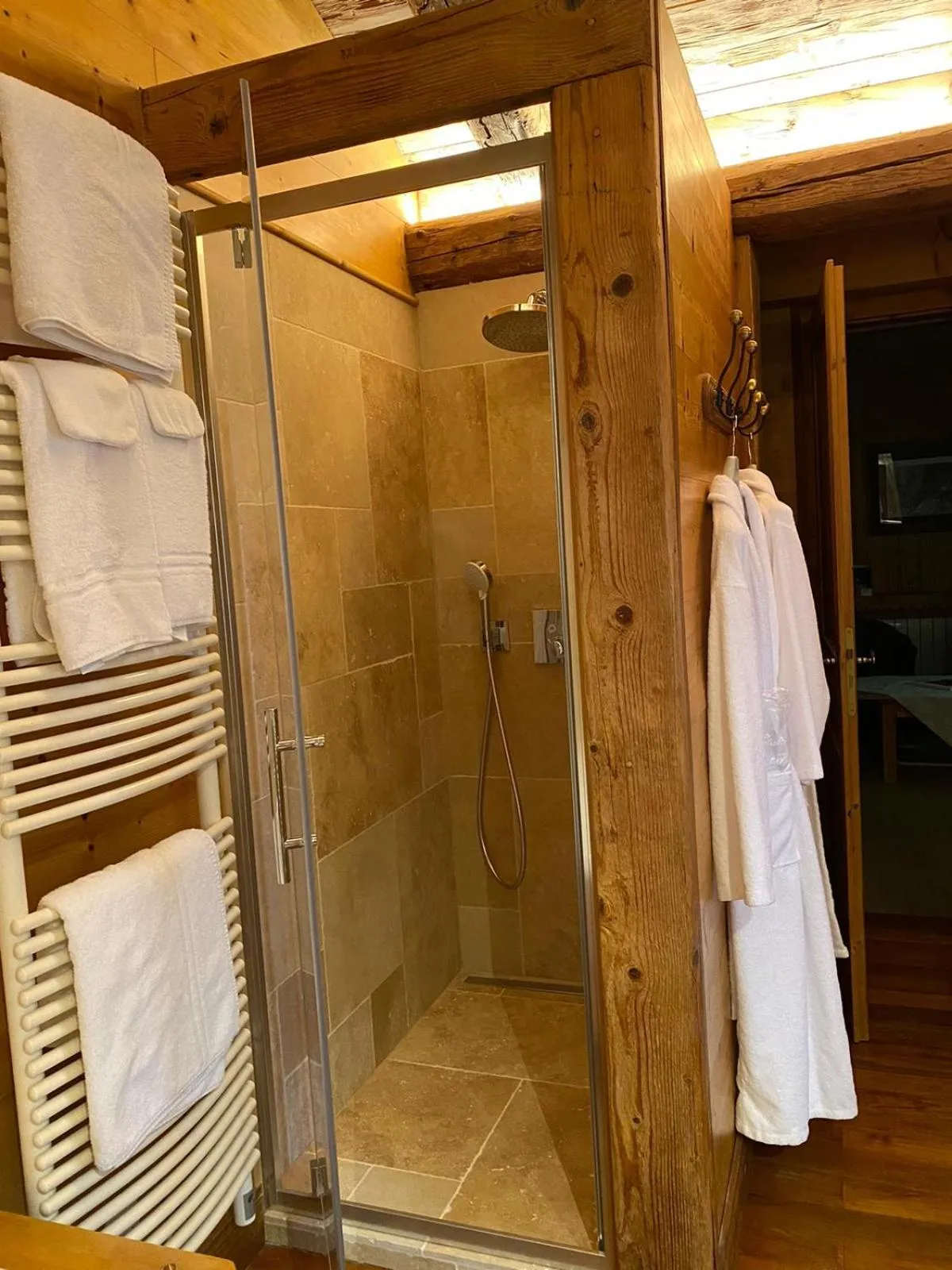 Shower in Les Chalets de la Serraz