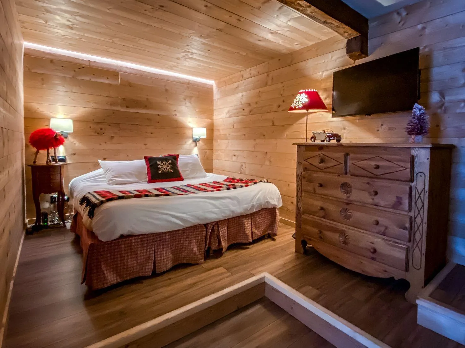 Bedroom, Bed in Les Chalets de la Serraz