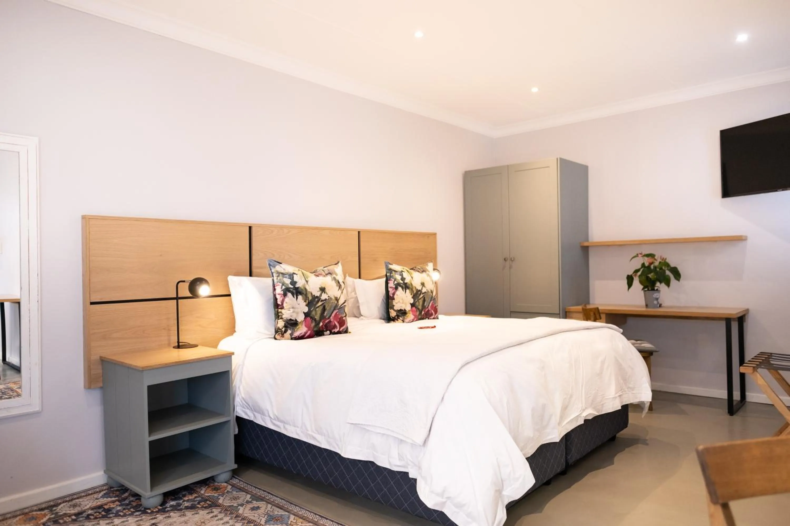 Bed in Devereux Lodge