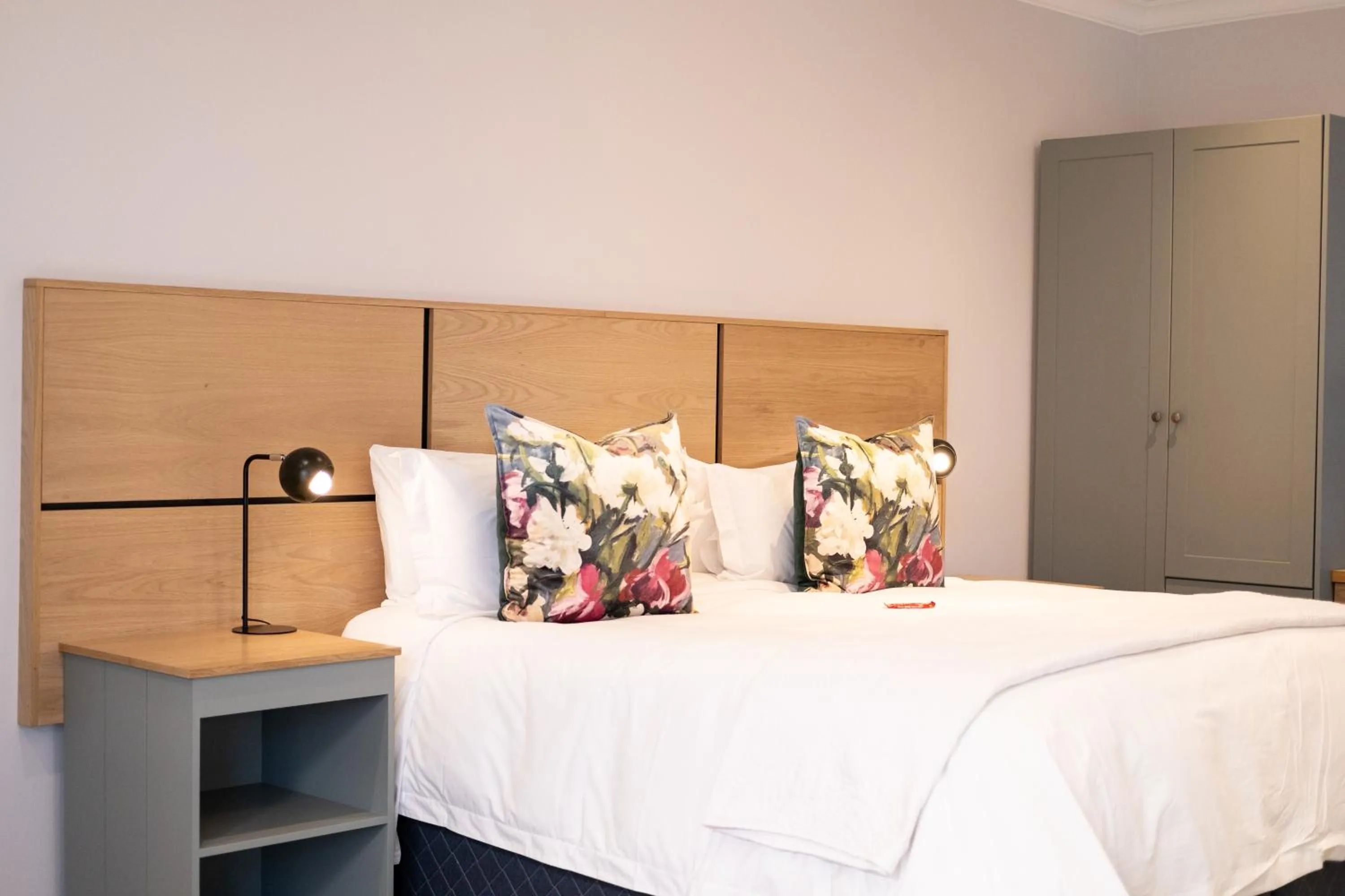 Bed in Devereux Lodge