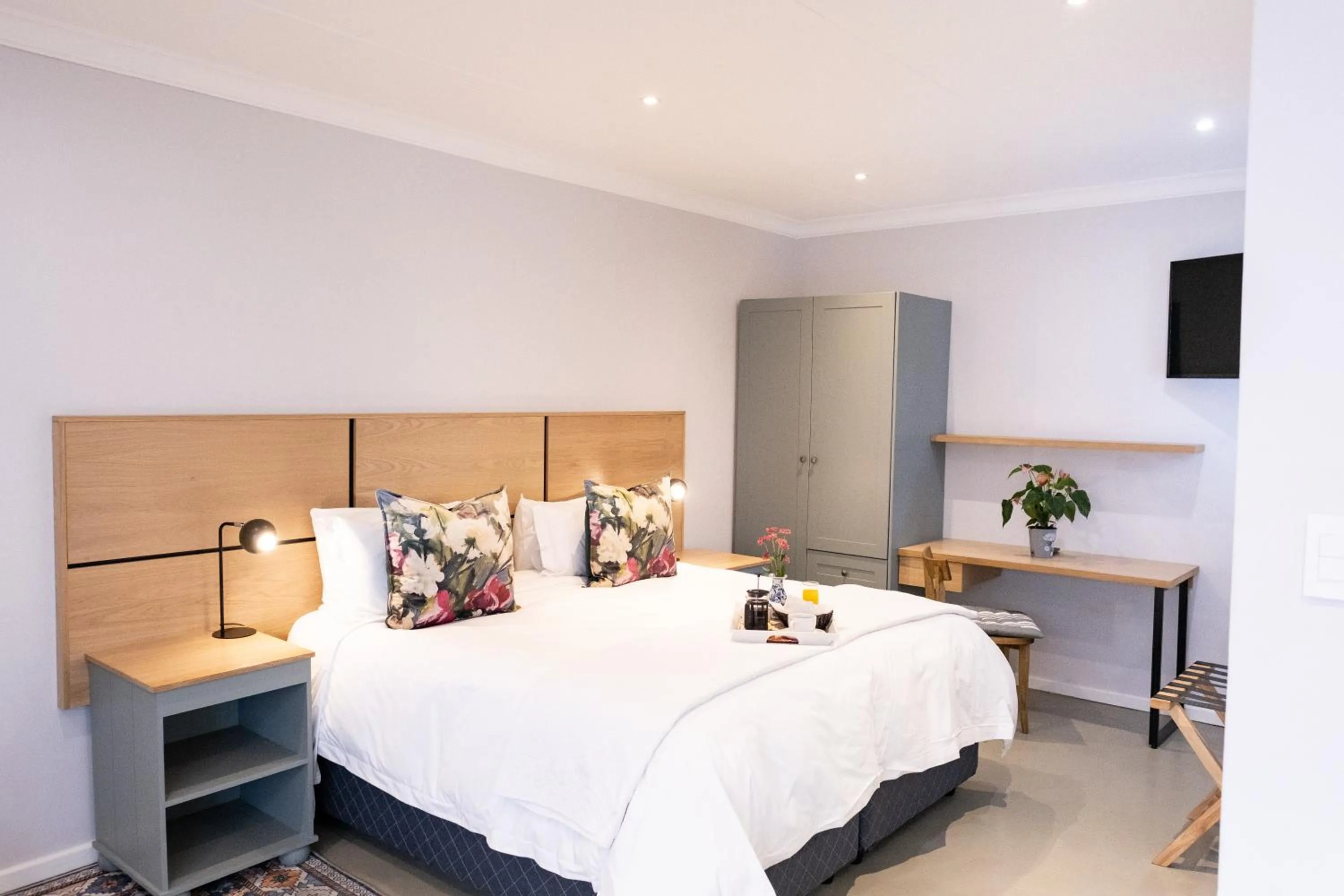 Bed in Devereux Lodge