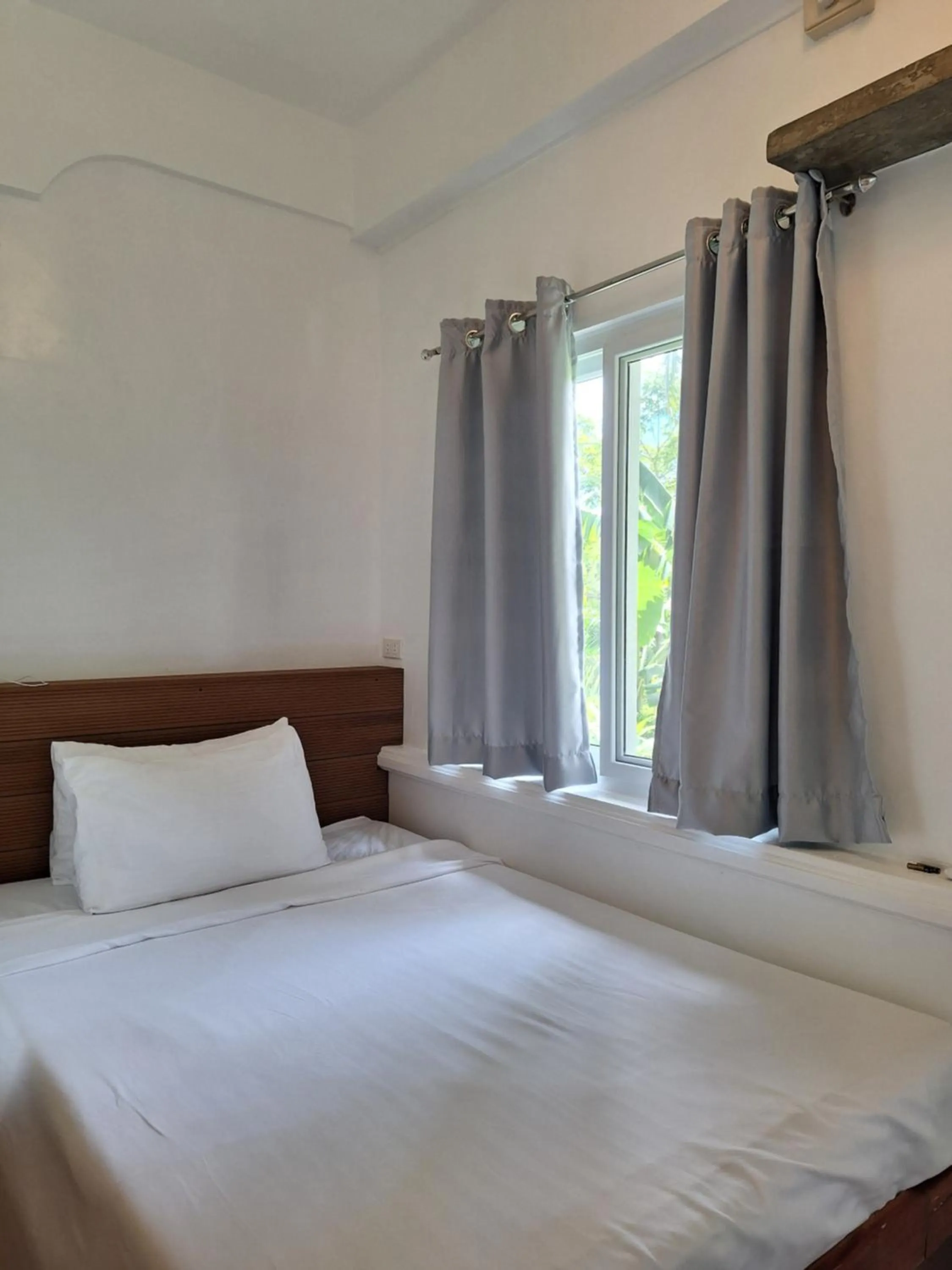 Bed in Lanterna Hotel Boracay