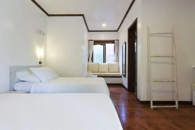 Bed in Lanterna Hotel Boracay