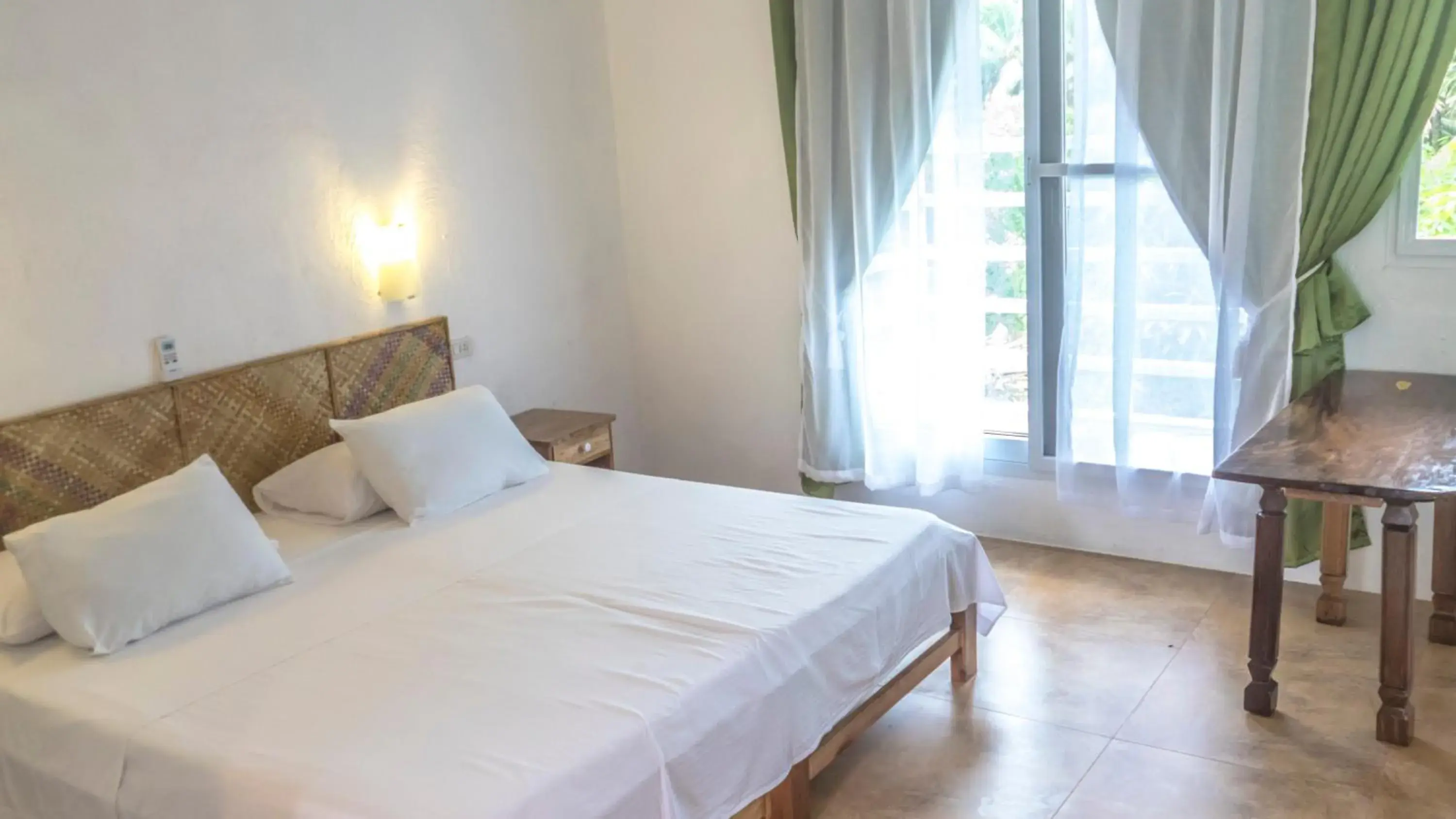 Bed in Lanterna Hotel Boracay Bed in Lanterna Hotel Boracay