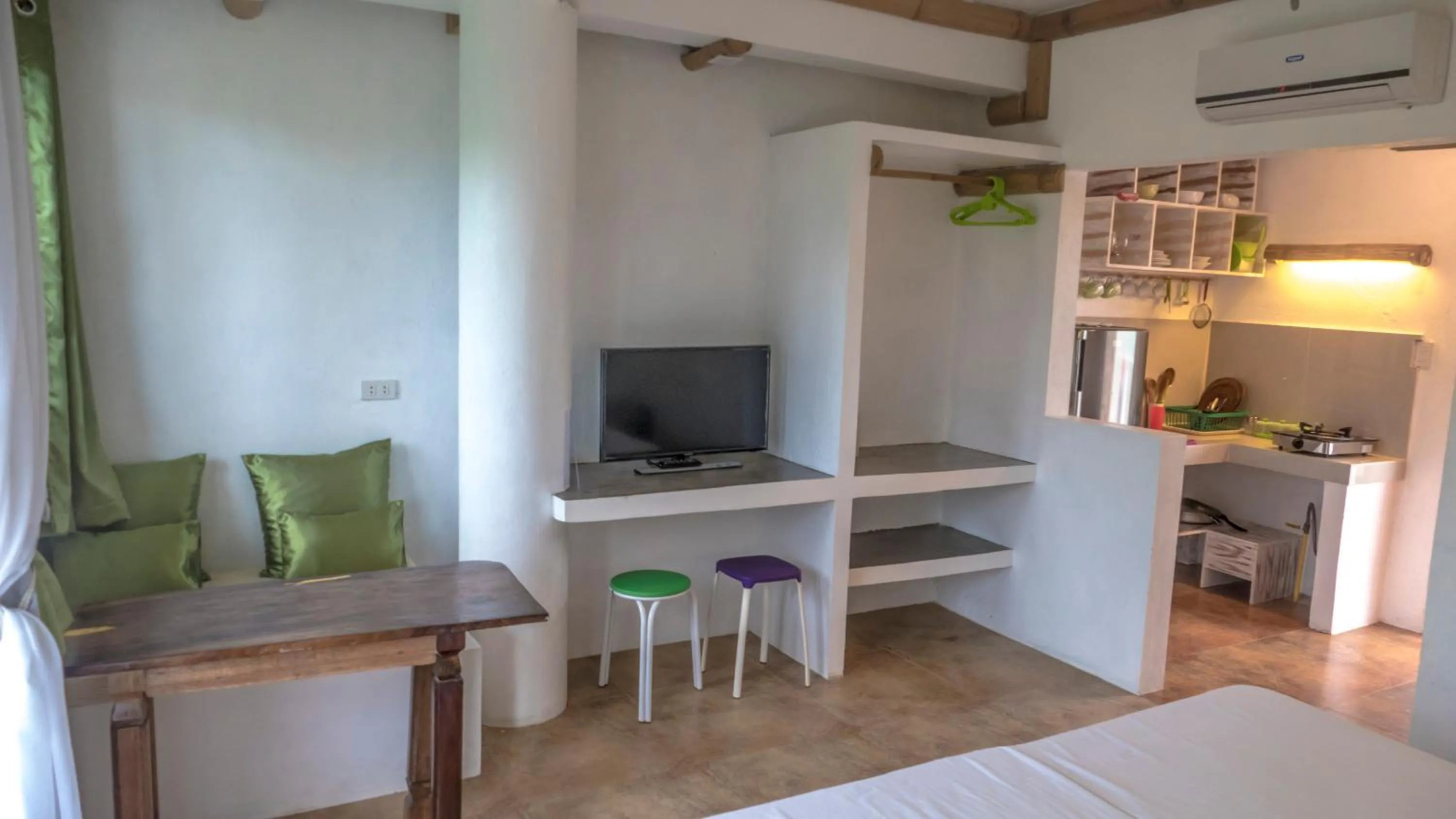 Bed in Lanterna Hotel Boracay