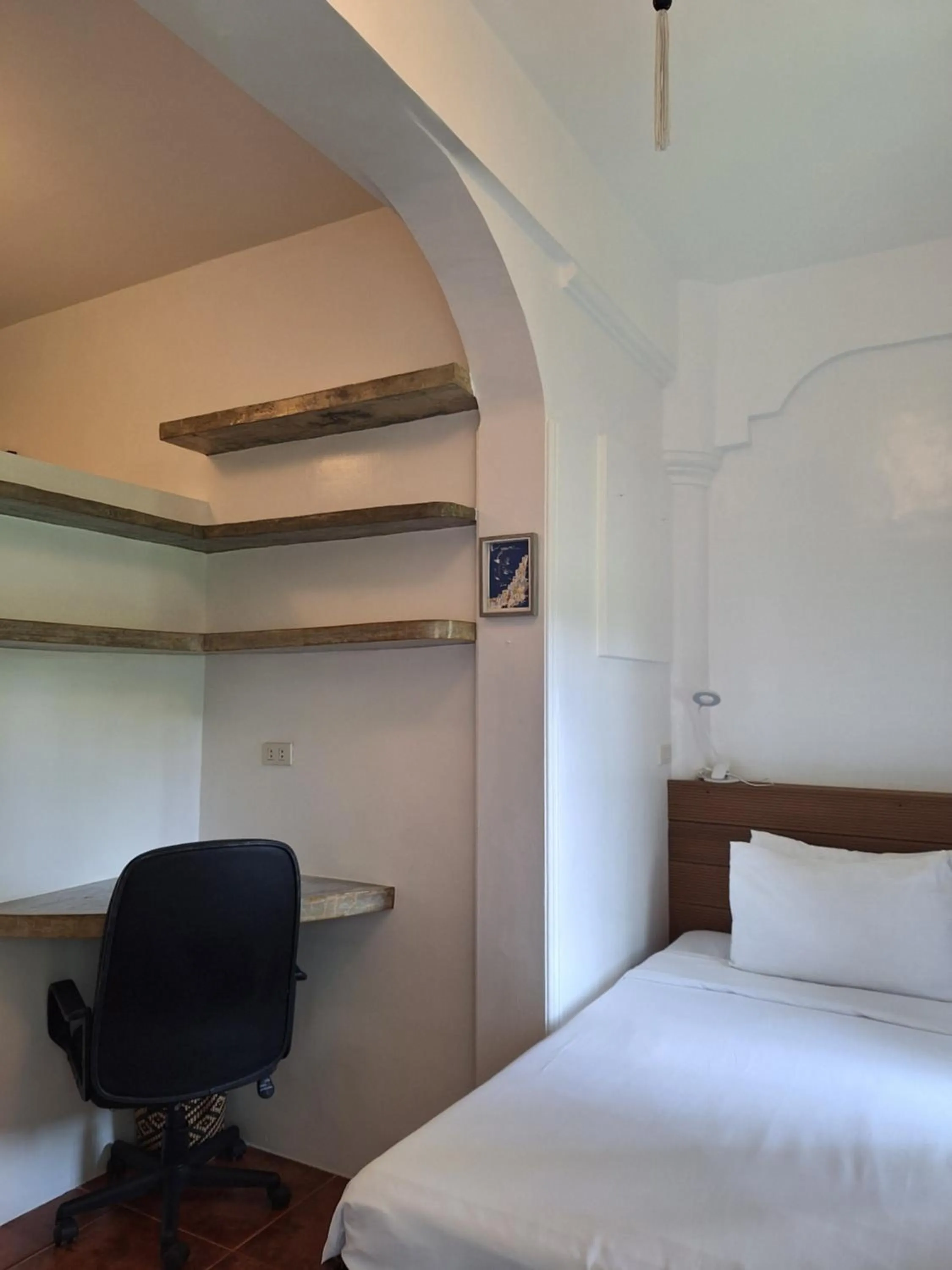 Bed in Lanterna Hotel Boracay