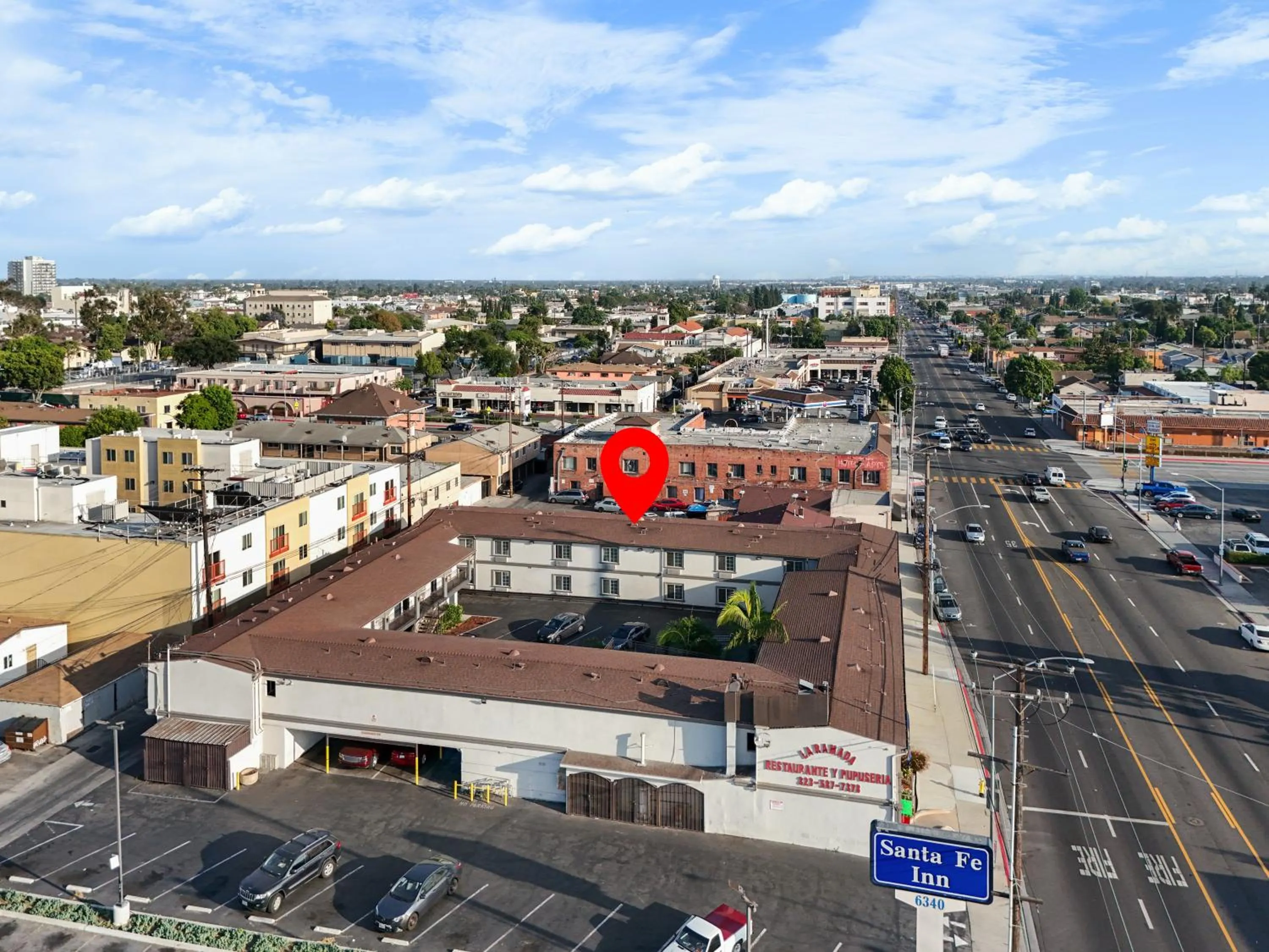 Property building in Santa Fe Inn Los Angeles