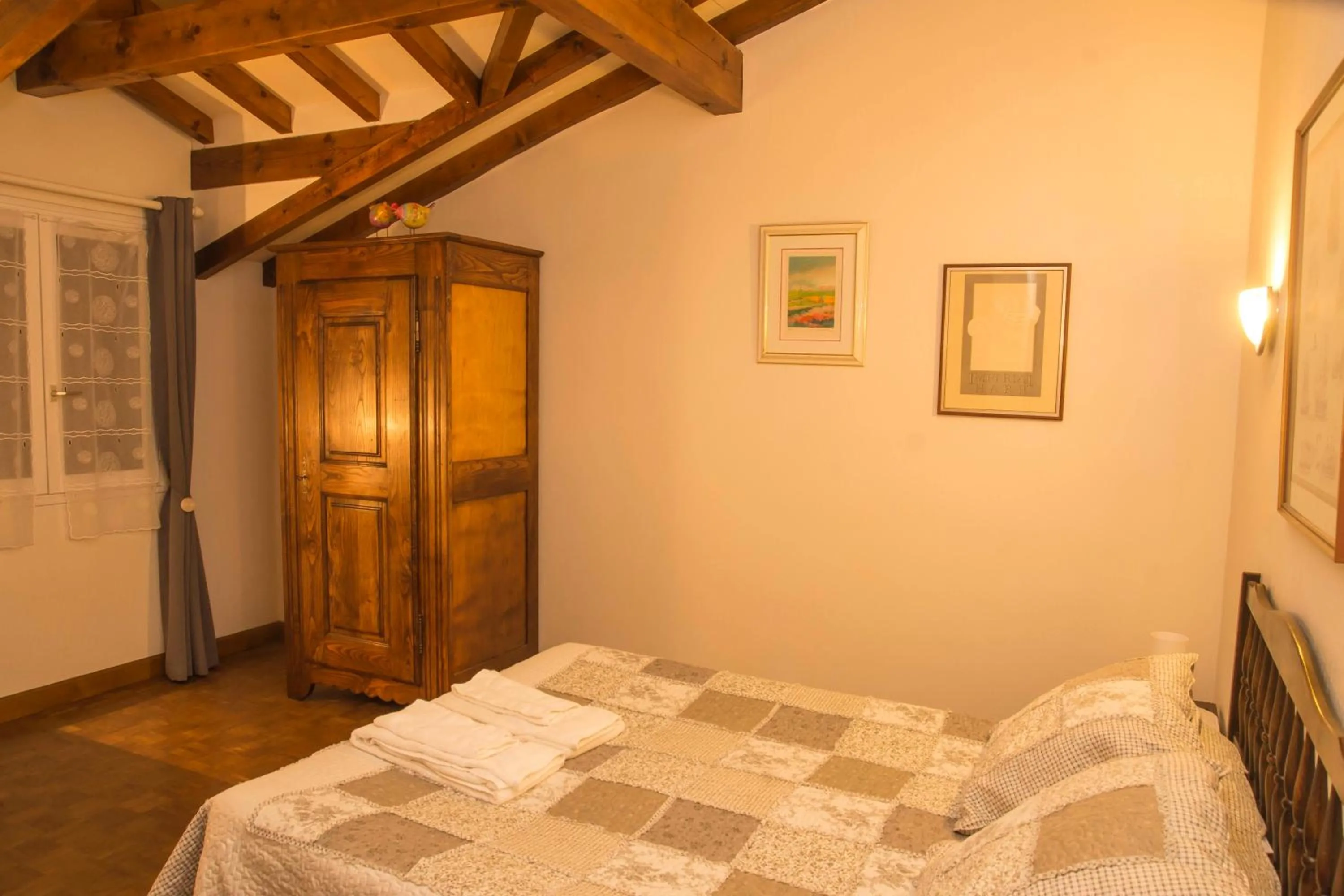 Photo of the whole room, Bed in Chambres d'Hôtes Garicoitz