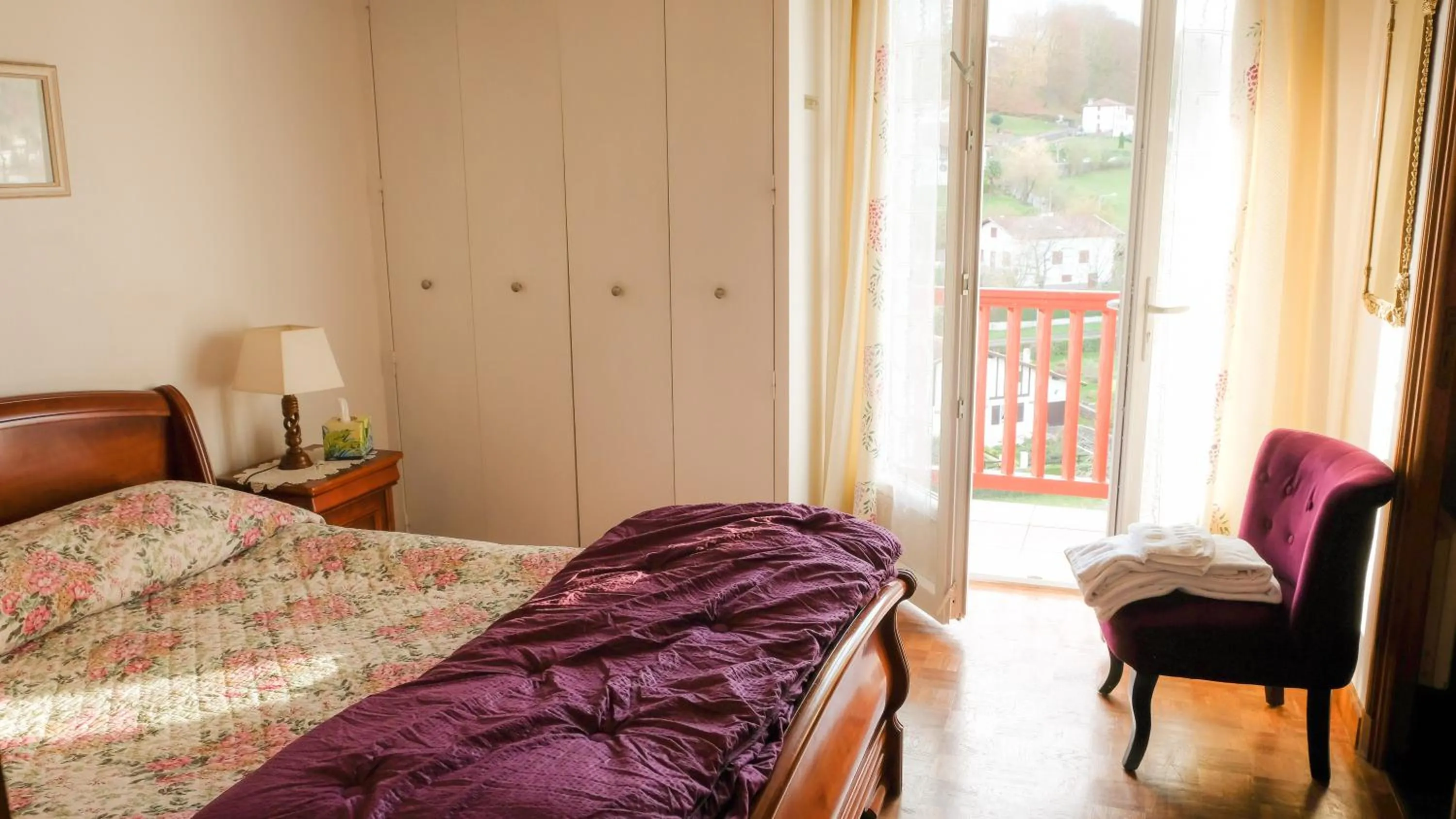 Bedroom, Bed in Chambres d'Hôtes Garicoitz