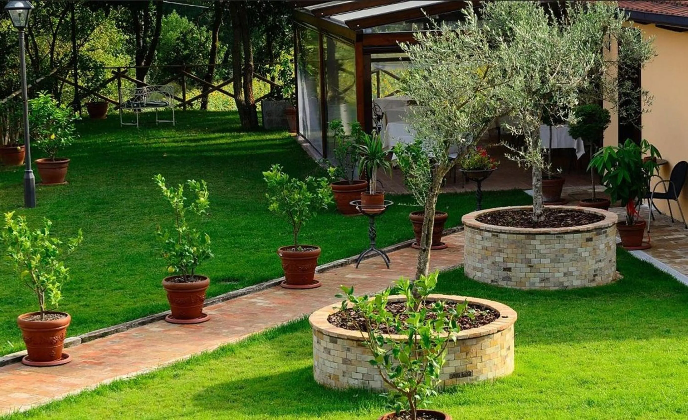 Garden view in Borgo Mandoleto - Country Resort & Spa