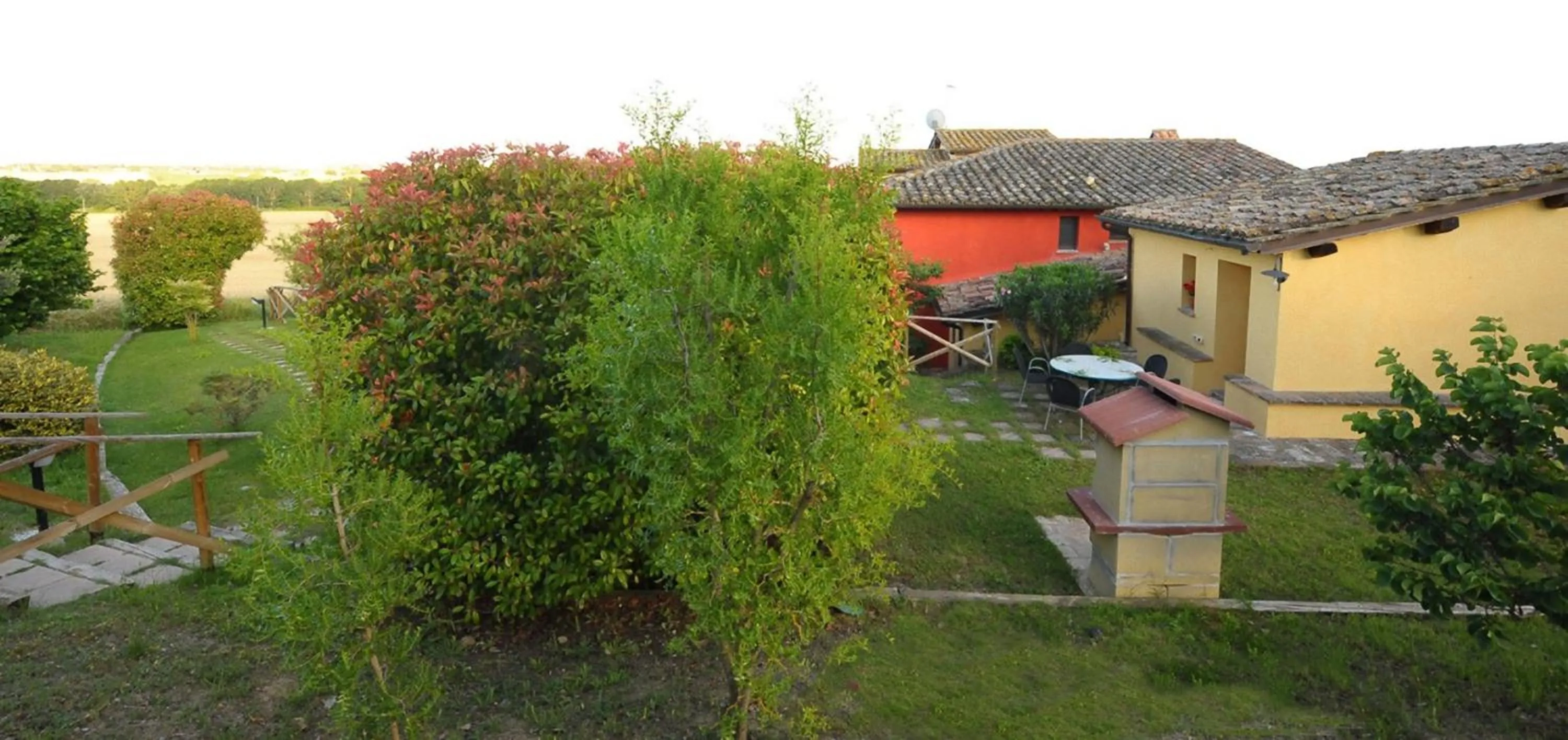Garden view in Borgo Mandoleto - Country Resort & Spa