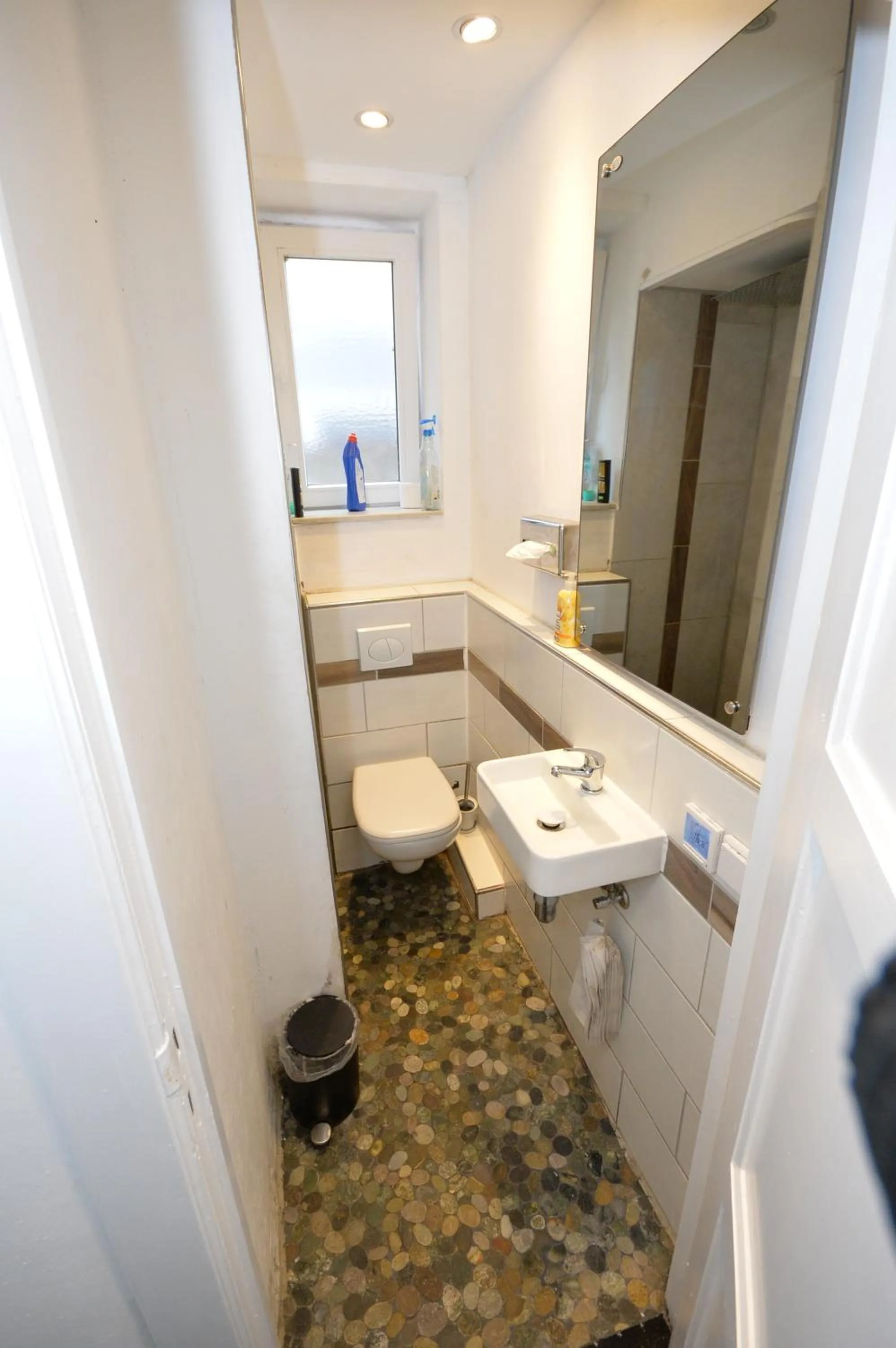 Bathroom in Airportgästehaus Bremen