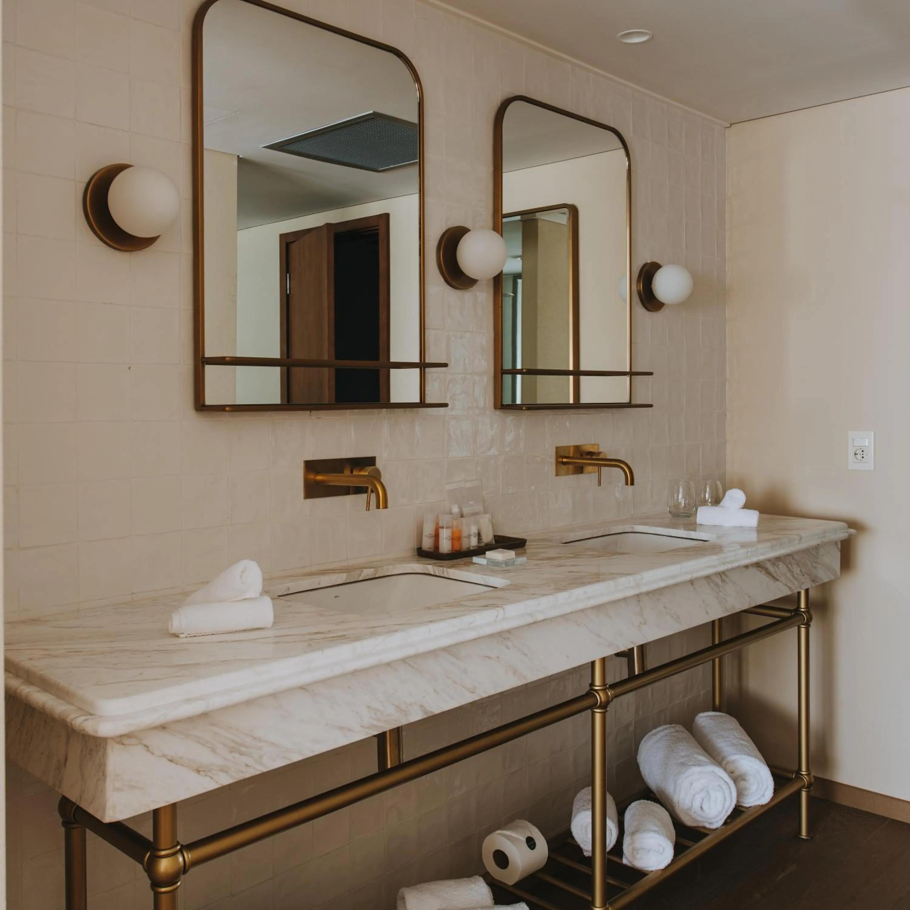 Bathroom in Costanero Hotel Montevideo - MGallery Collection