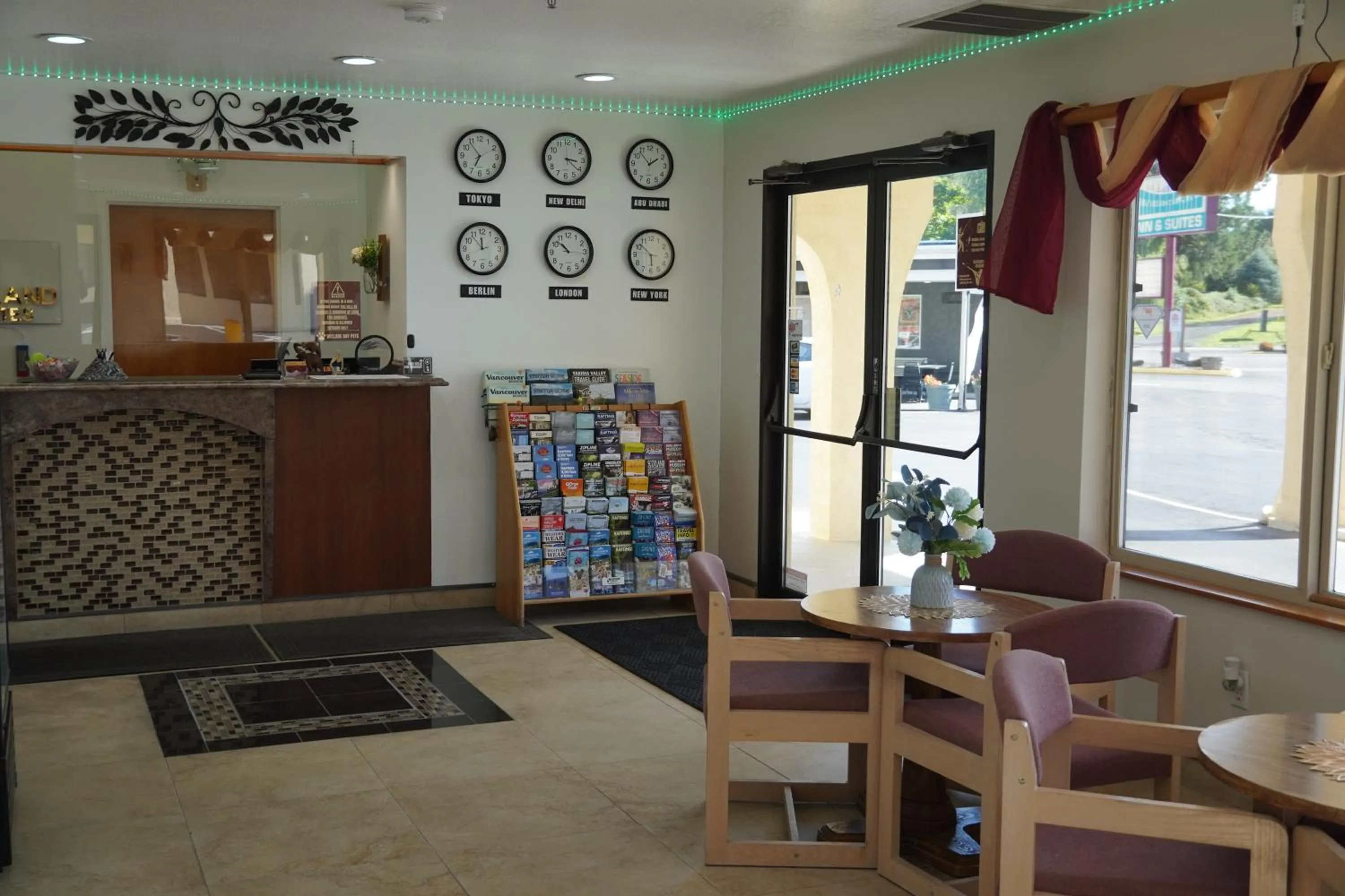 Lobby or reception in Timberland Inn & Suites